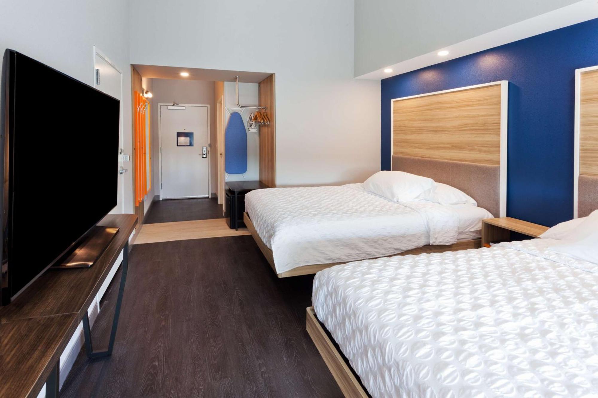Queen Room with Two Queen Beds