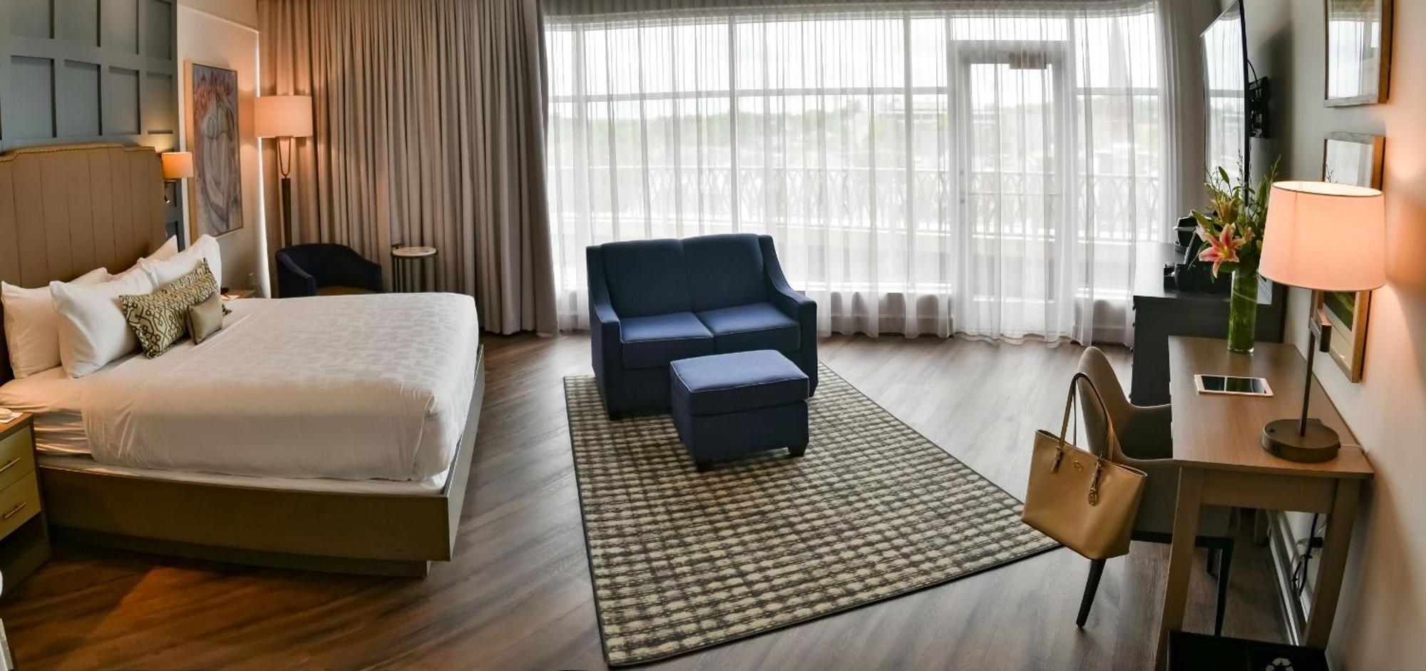 Suite with Terrace,751533134:JPEG