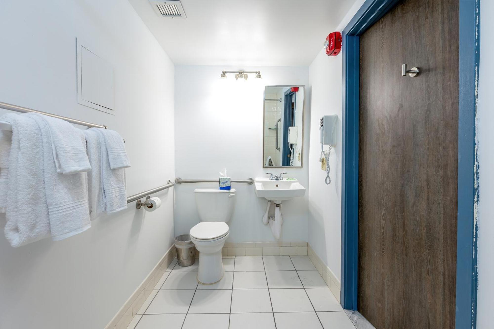 Standard King Room - Disability Accessible