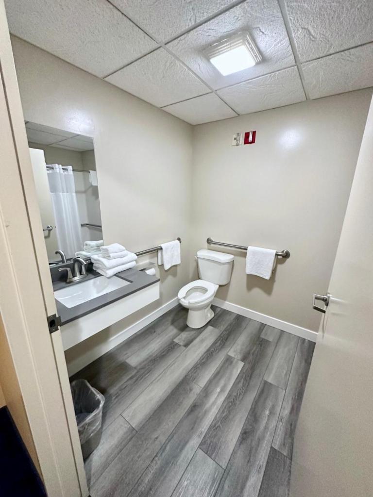 King Room - Disability Access