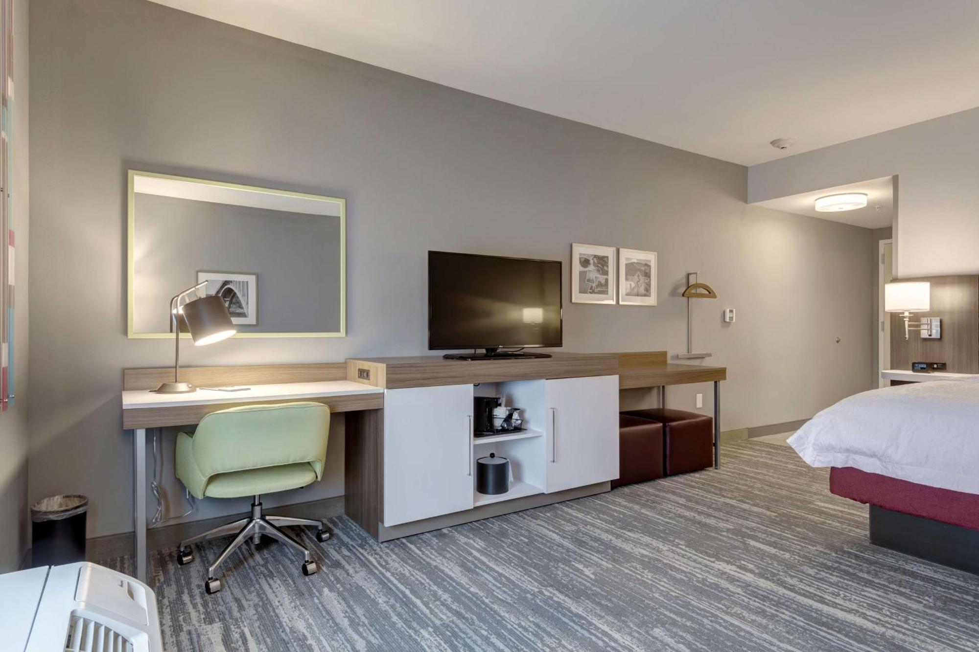 King Room with Sofa Bed - Non-Smoking