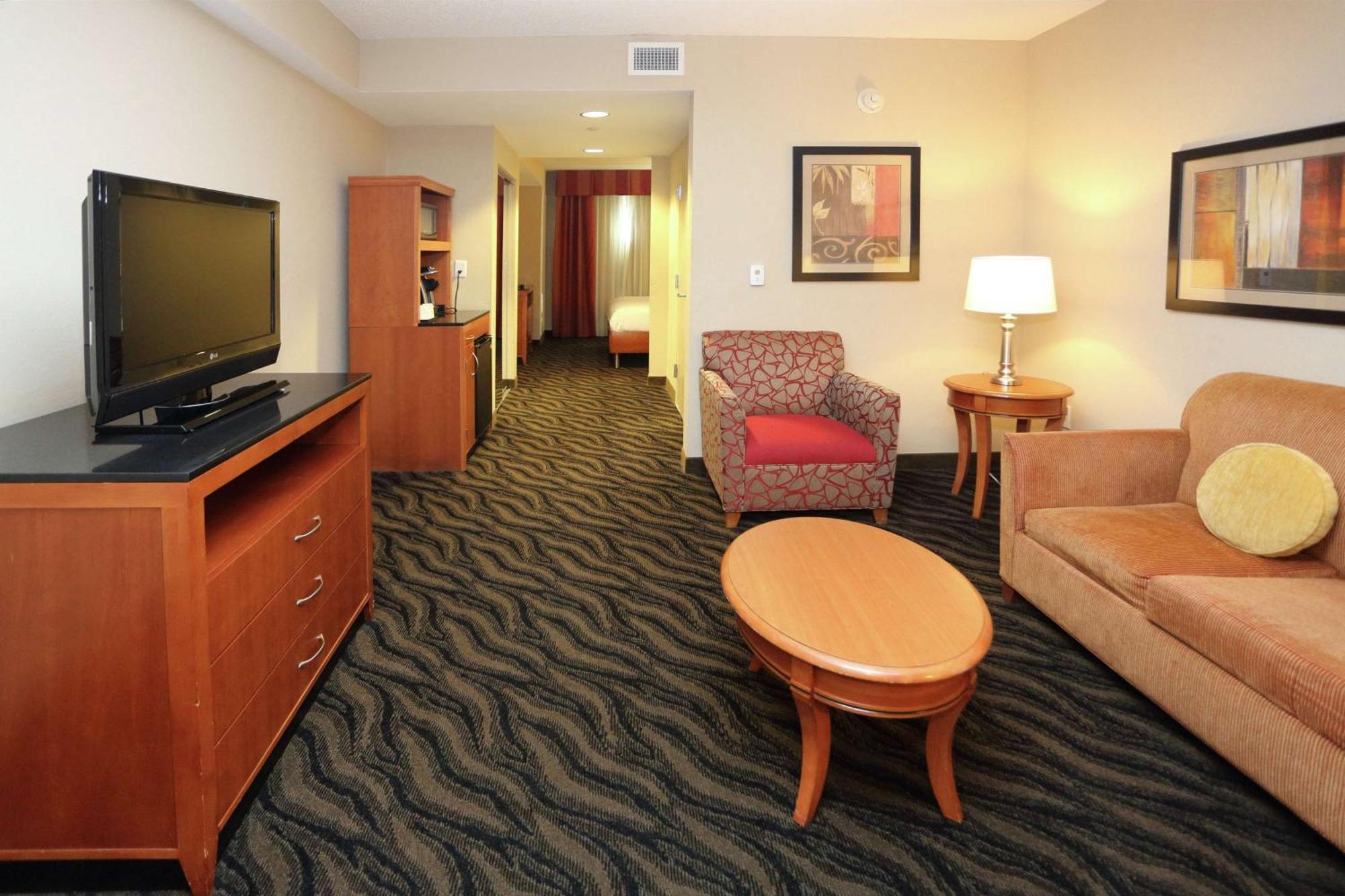 Junior Suite,1557449050:JPEG