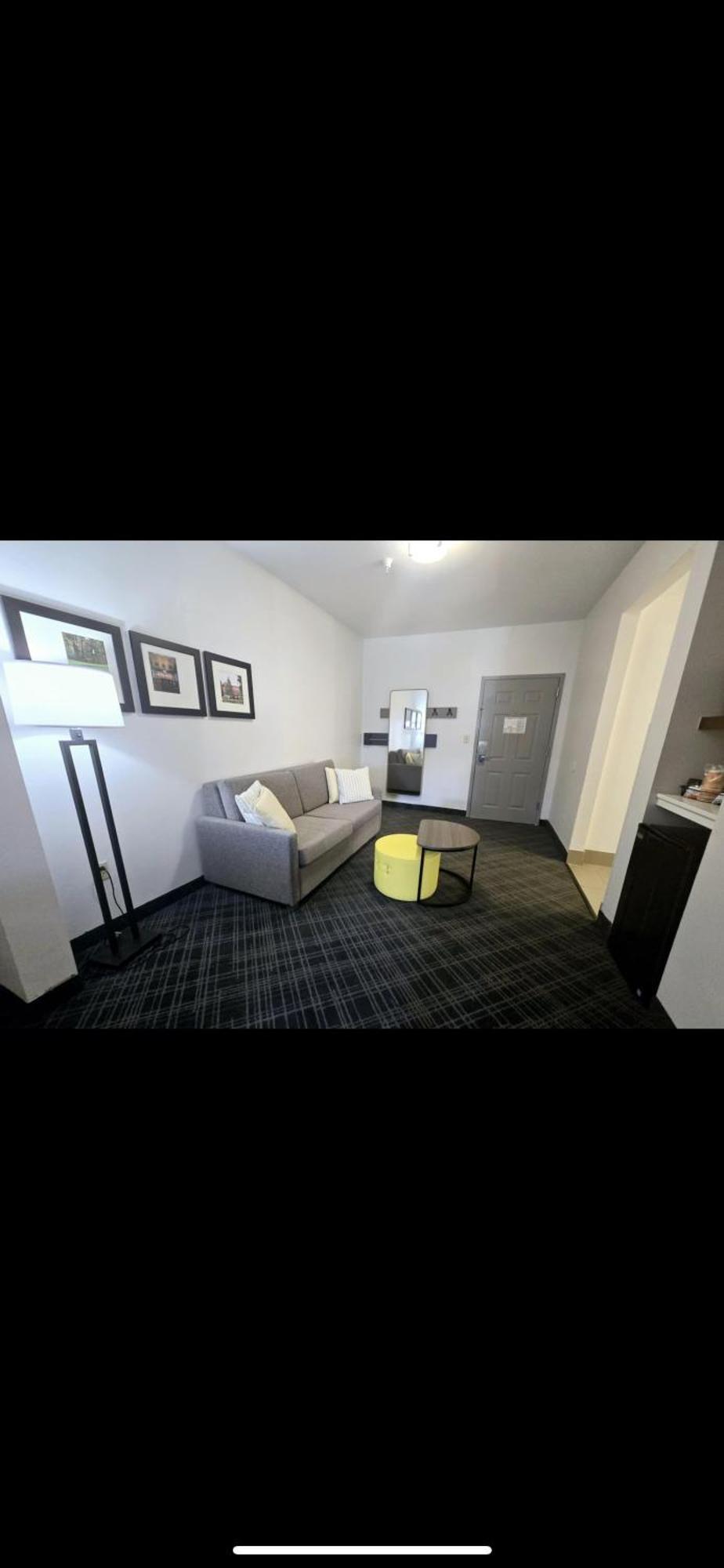 Queen Suite with Two Queen Beds - Non-Smoking