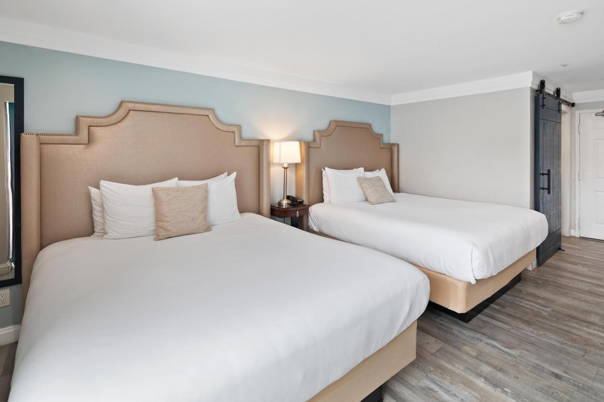 Quadruple Room with Balcony