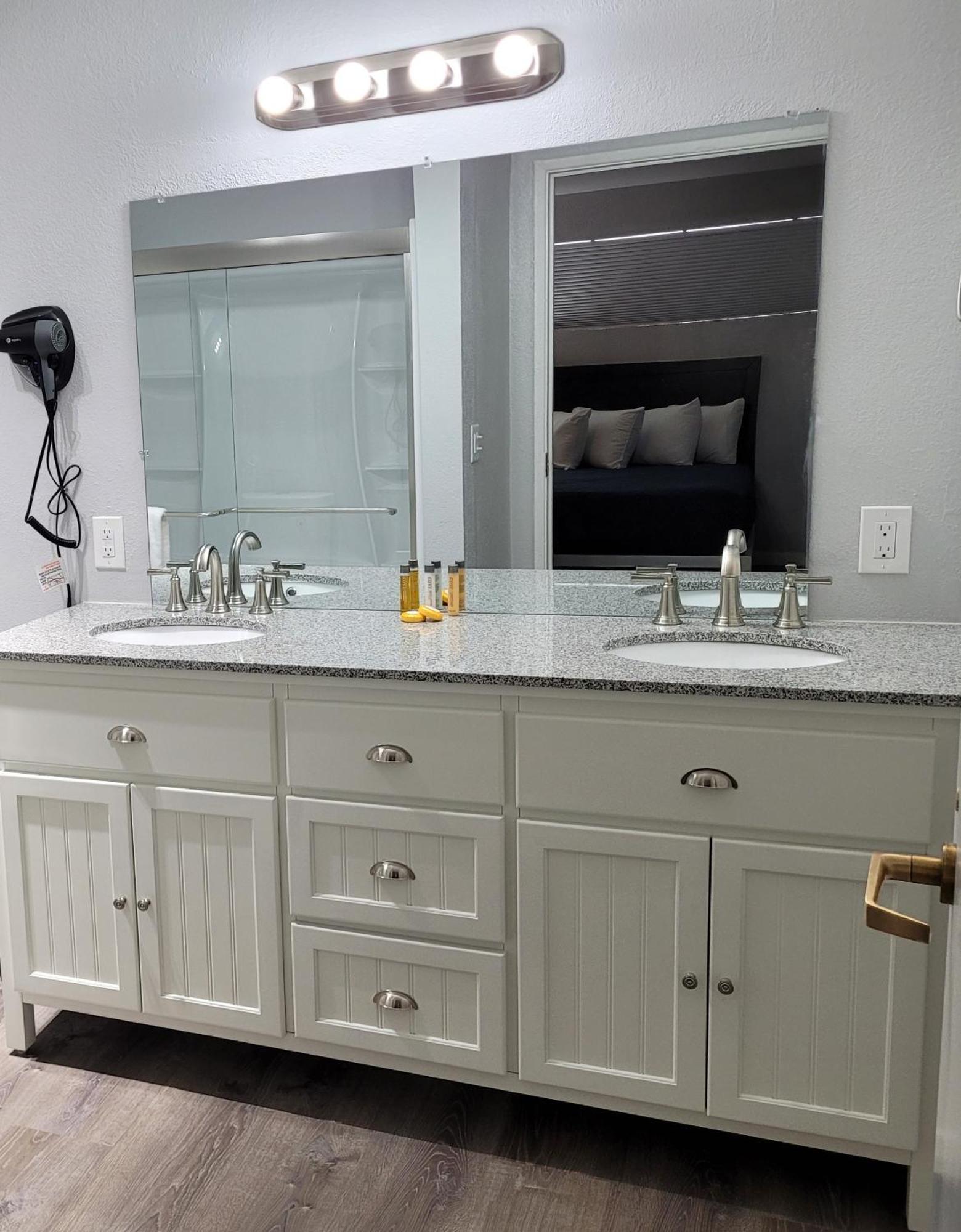 Double Queen Room