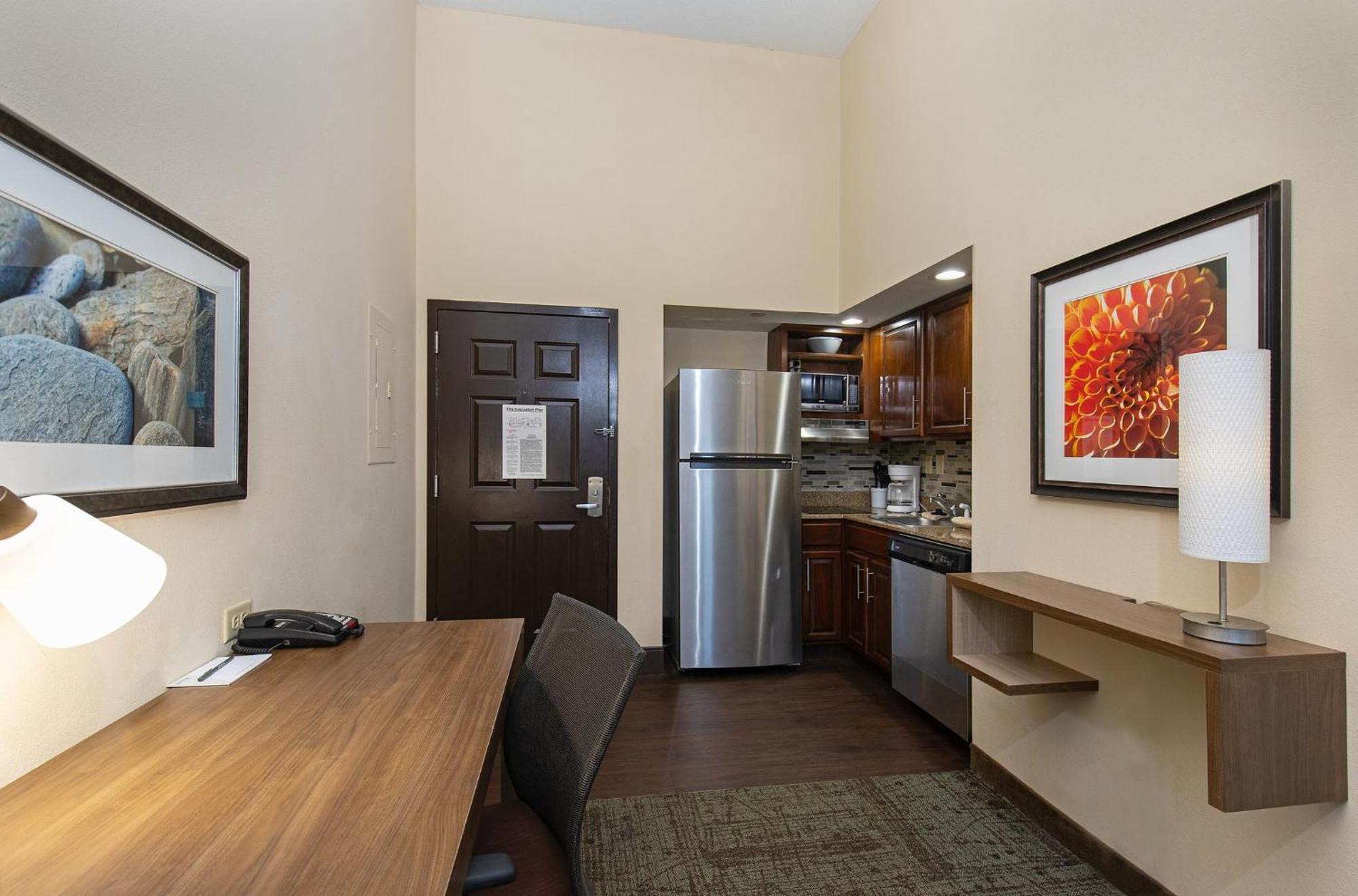 Queen Studio Suite - Hearing Accessible/ Non-Smoking,1706221160:JPEG