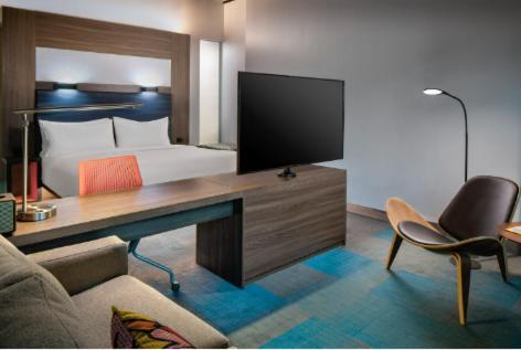 Savvy, Suite, 1 King, Sofa bed,1643197551:JPEG