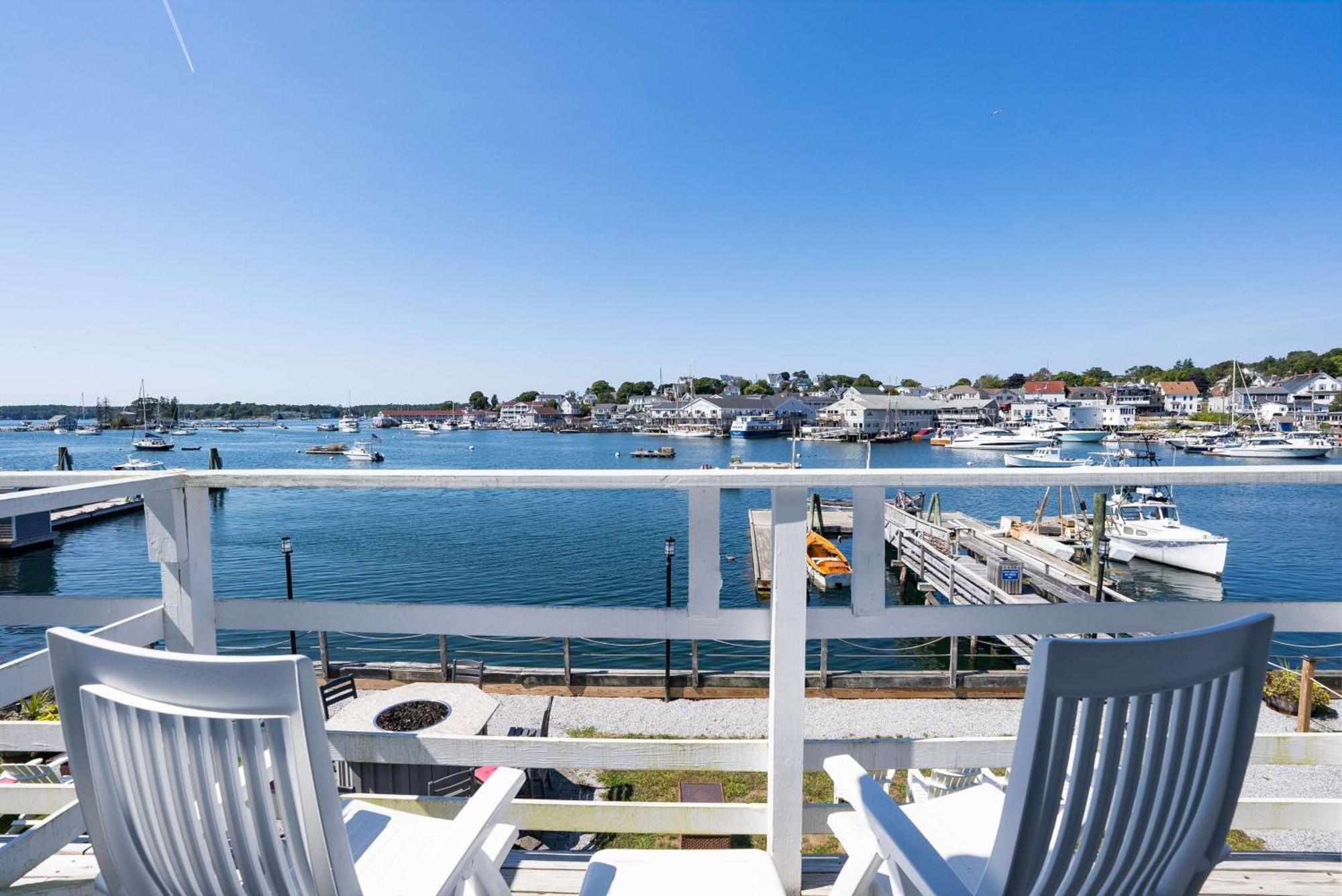 Two Queen Superior Full Harbor View 2nd Floor