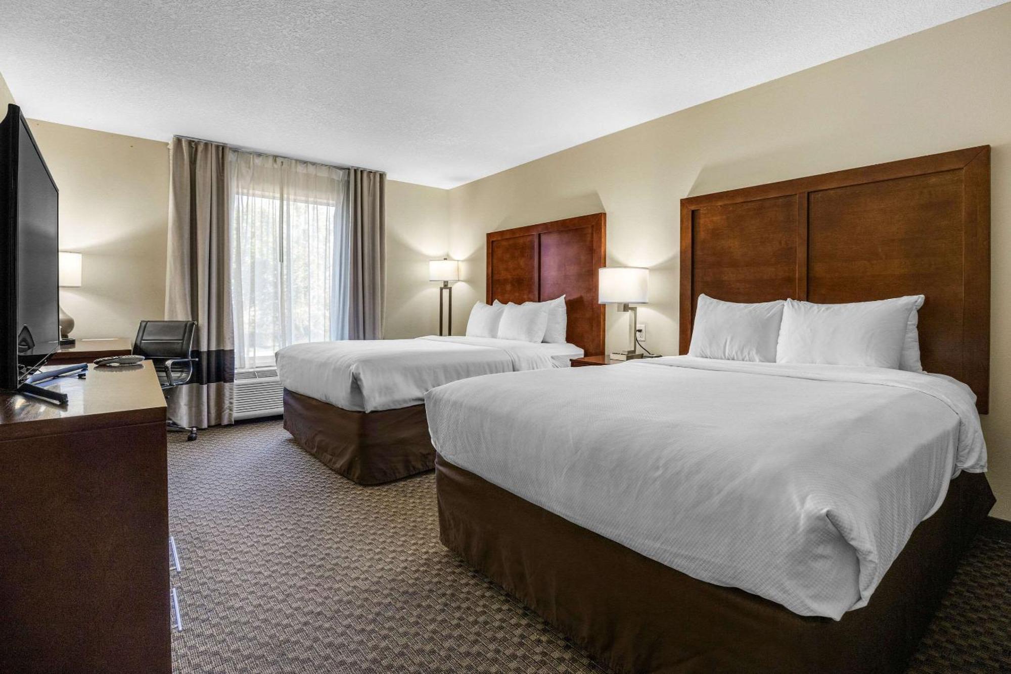 Queen Room with Two Queen Beds - Non-Smoking