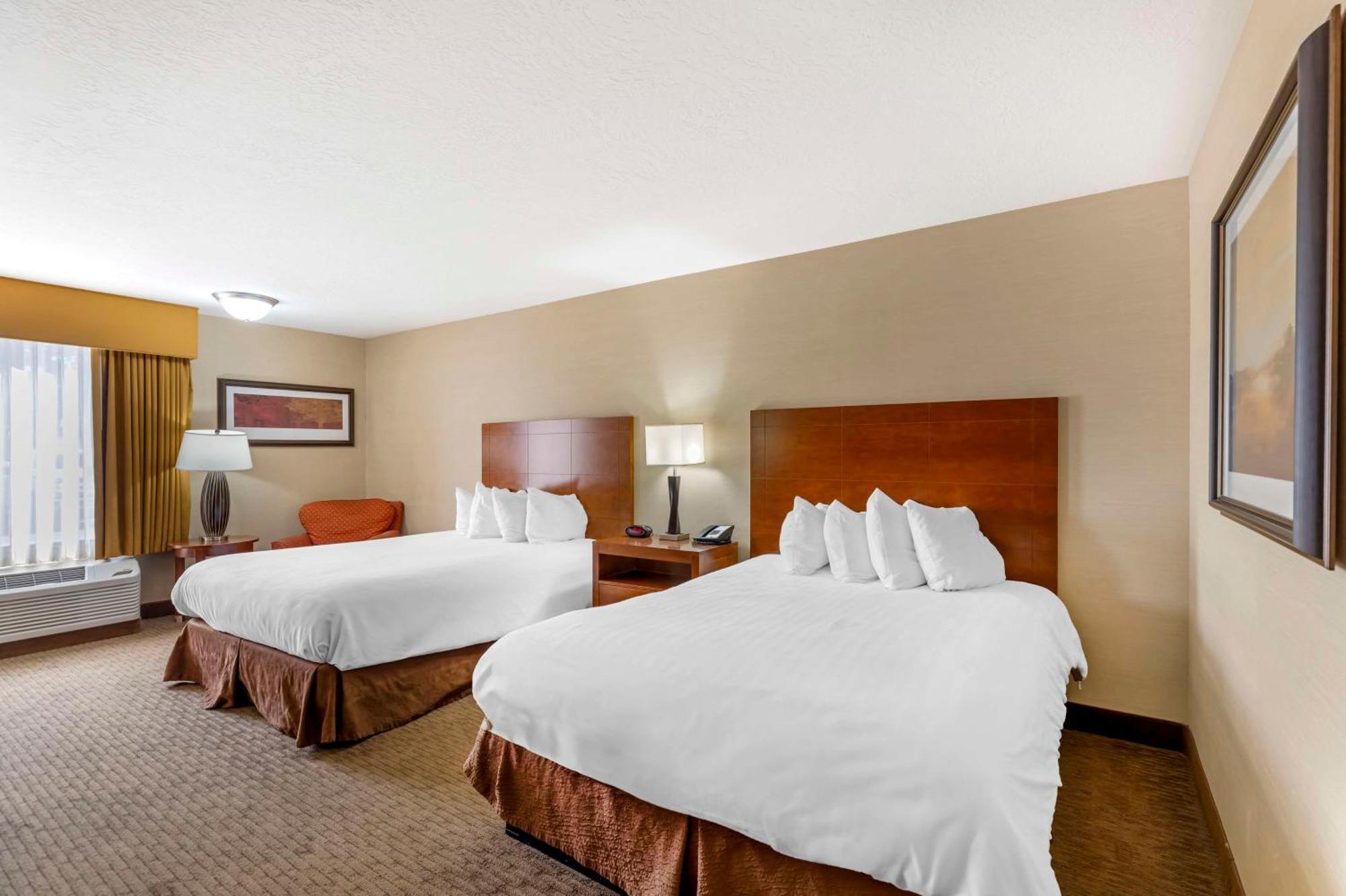 Queen Room with Two Queen Beds and Bath Tub - Disability Access/Non-Smoking