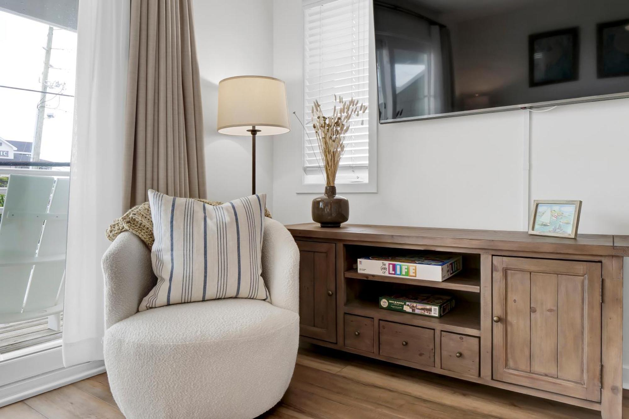 King Suite with Ocean View