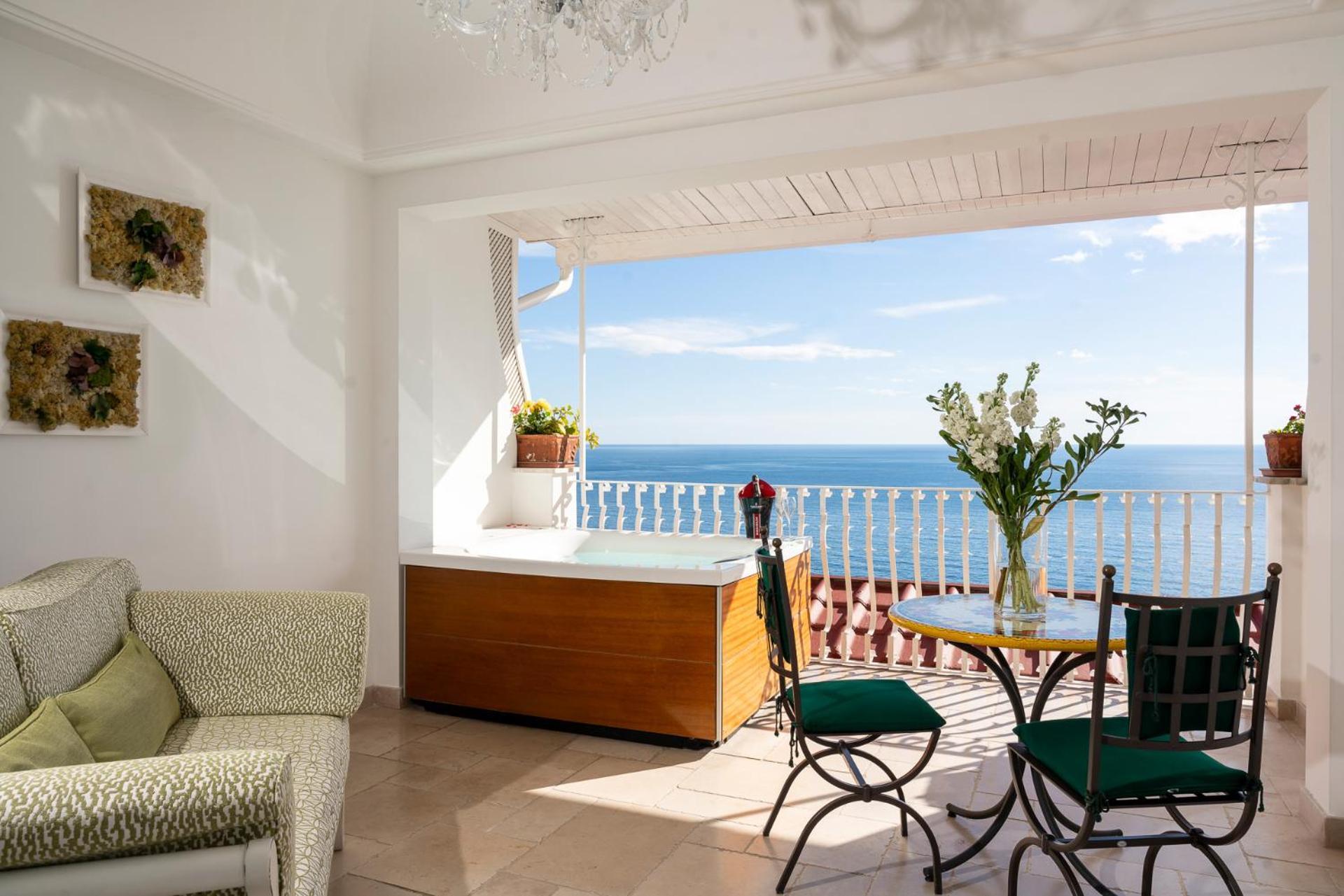 Suite Hot Tub Sea View,1709835623:JPEG