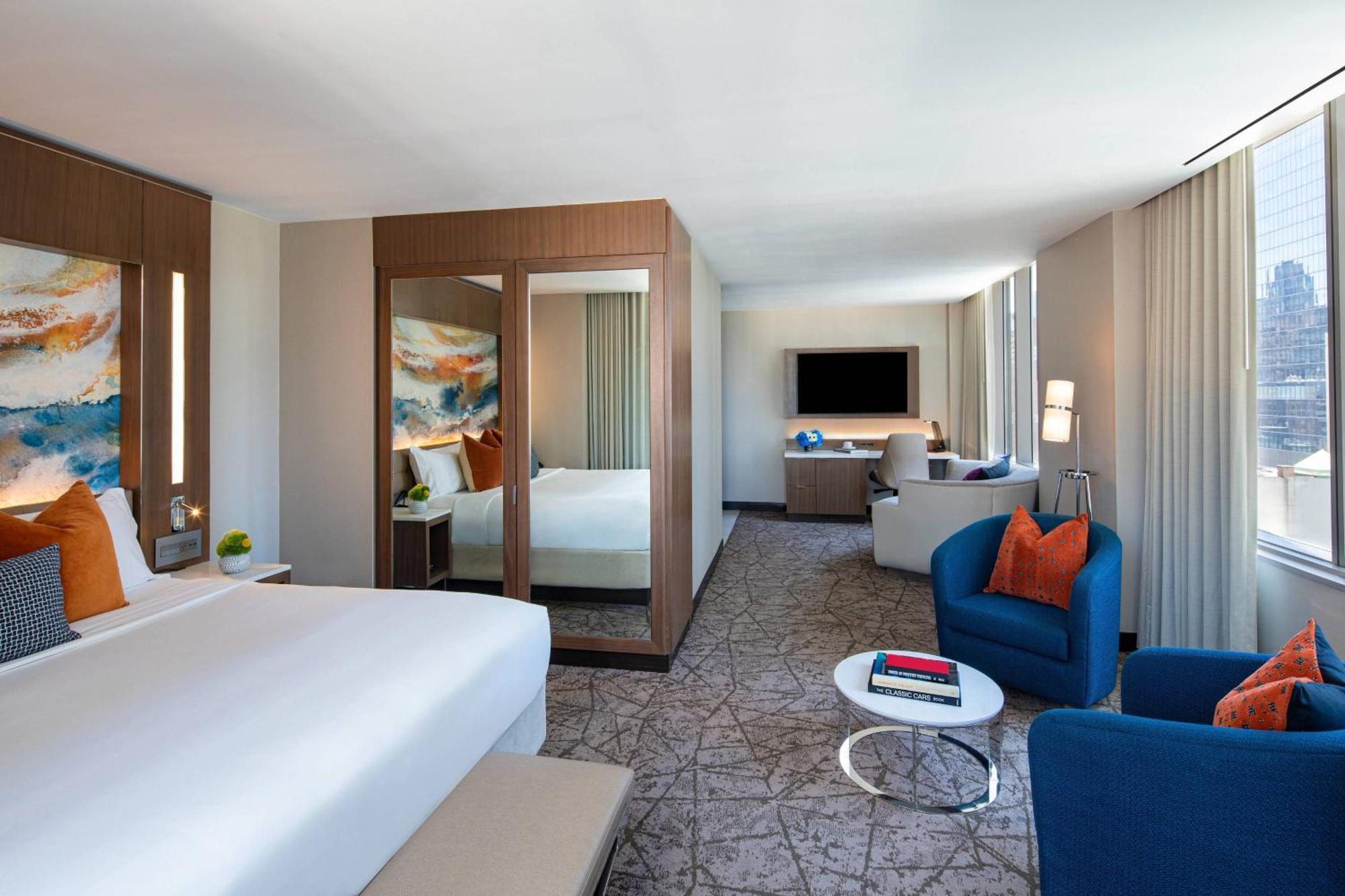 City, Suite, 1 King, Sofa bed,1542527092:JPEG