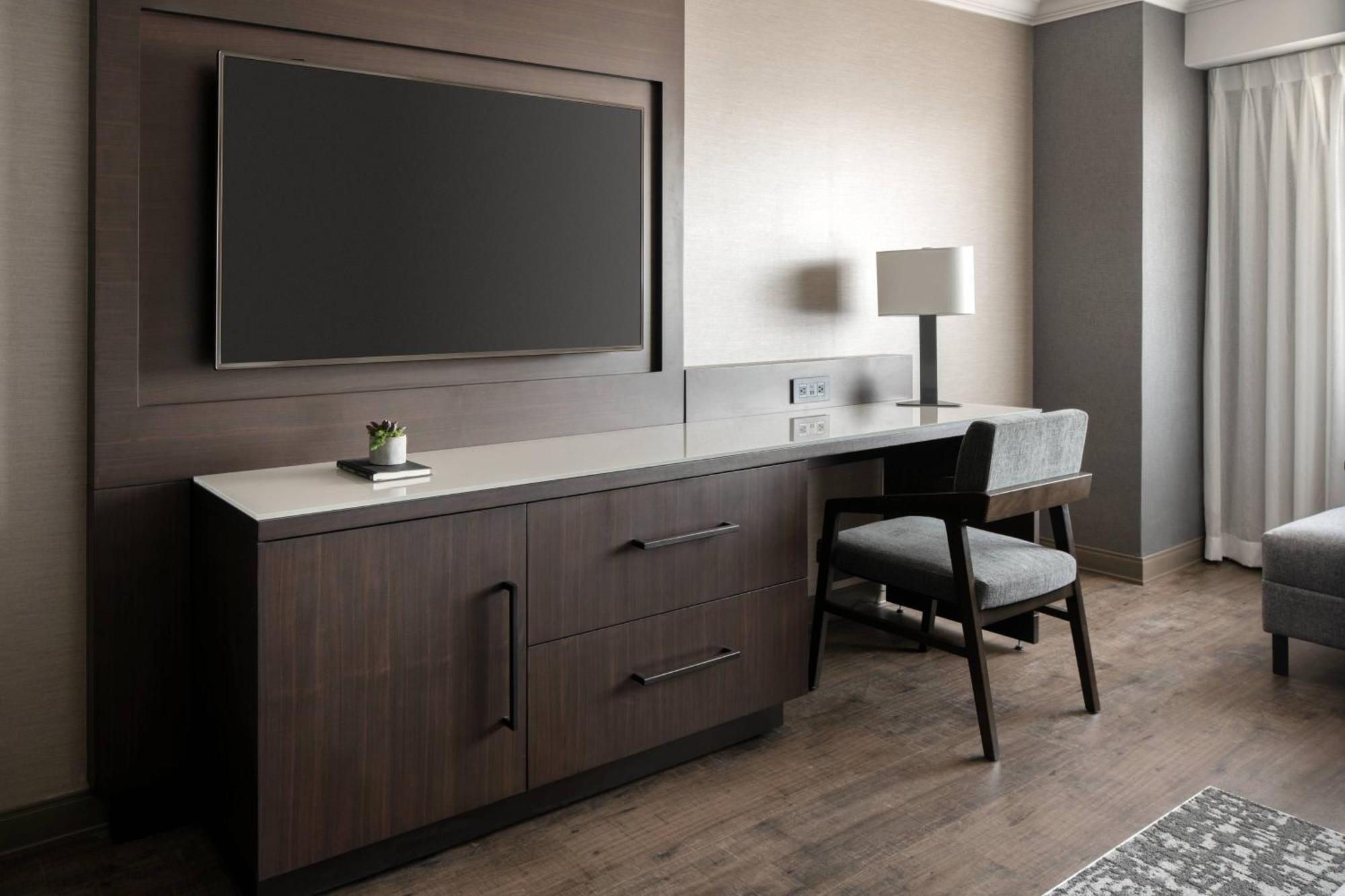 King Room with City View,1634414943:JPEG