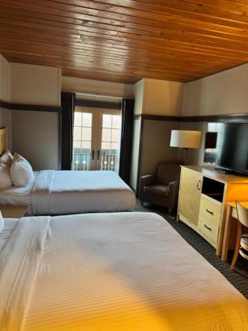 Superior Queen Room,1643777170:JPEG