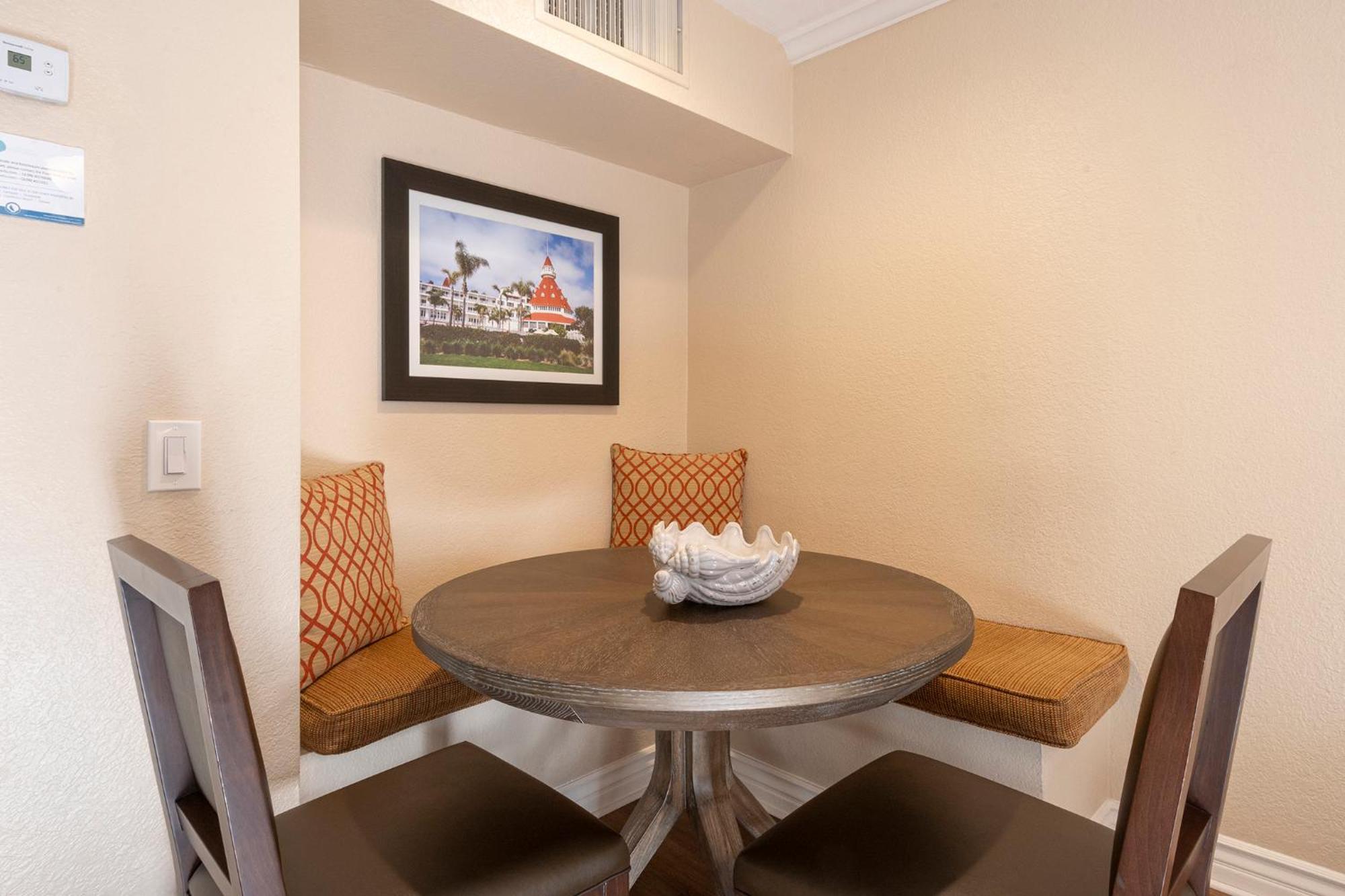 One-Bedroom Suite,1644412326:JPEG