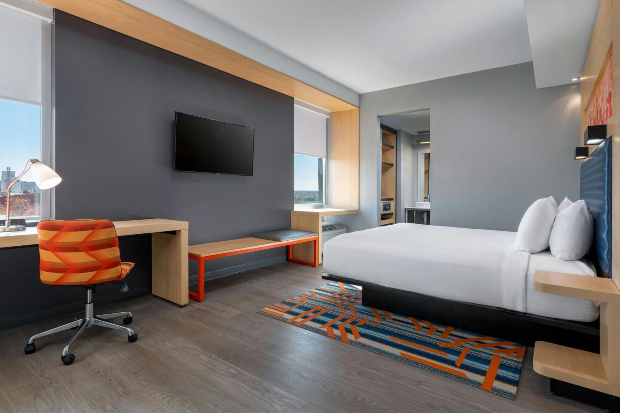 ALOFT, Guest room, 1 King, City view