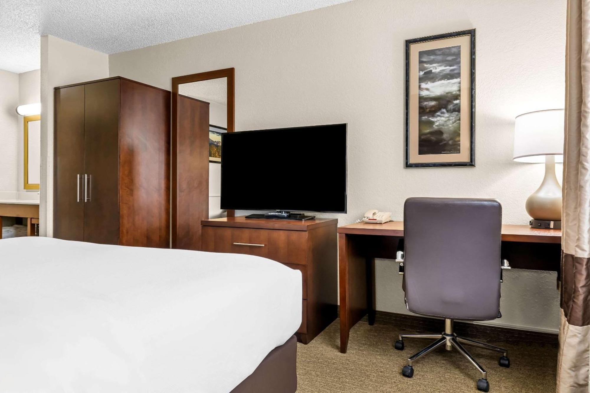 King Room - Non-Smoking
