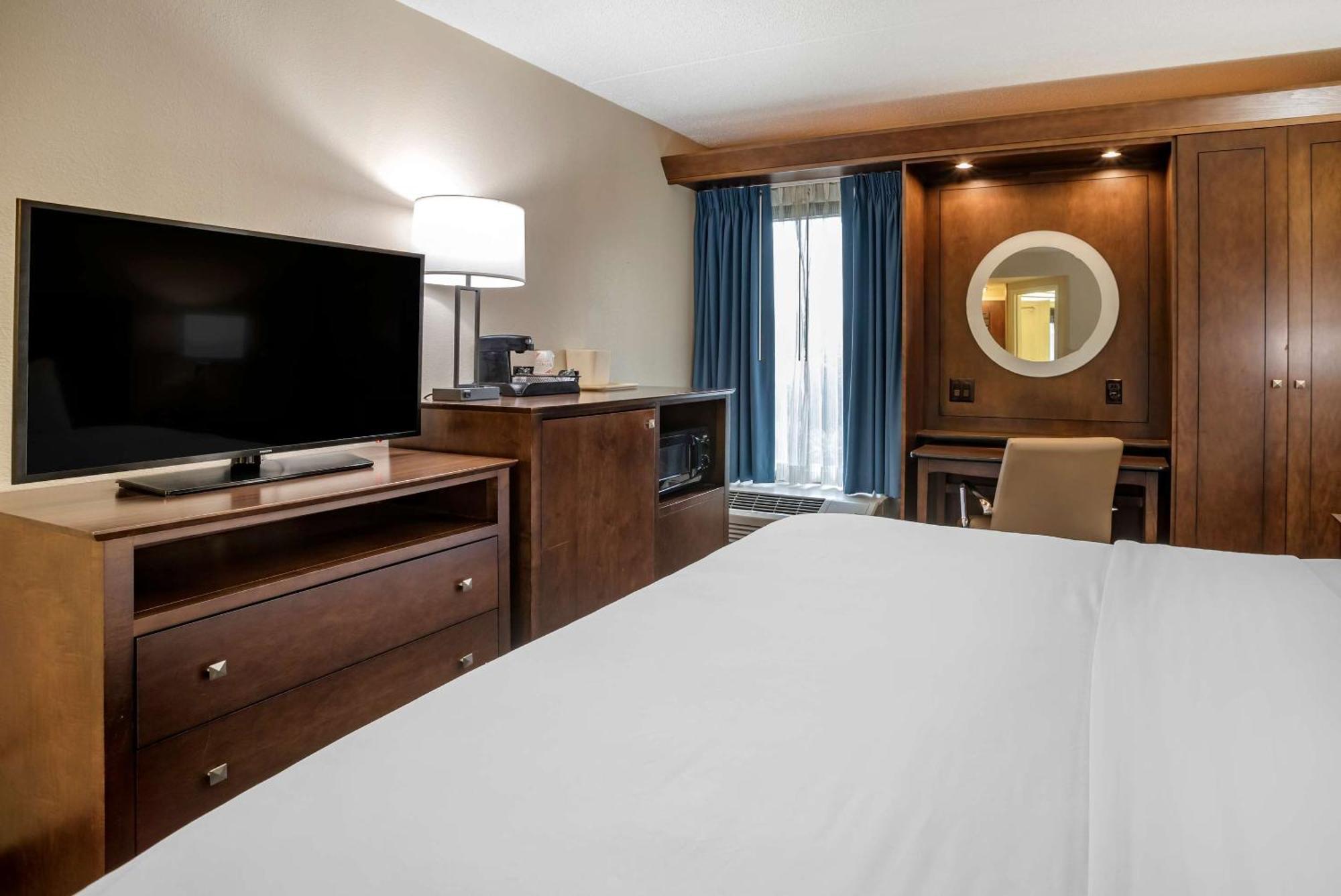 Standard King Room,1655275337:JPEG