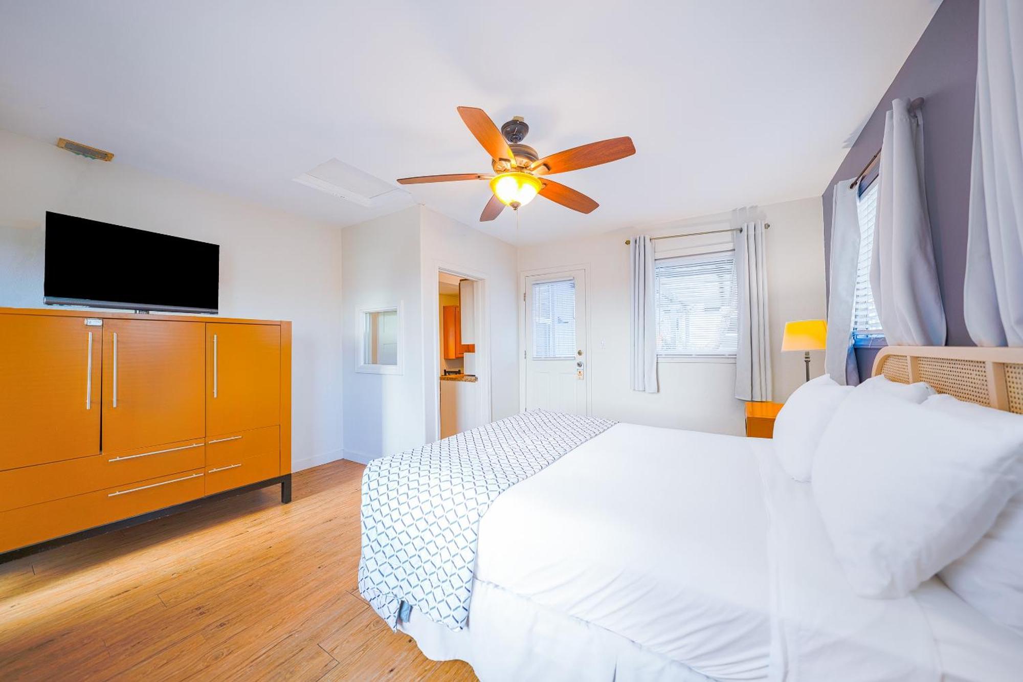 2 Bedroom Suite