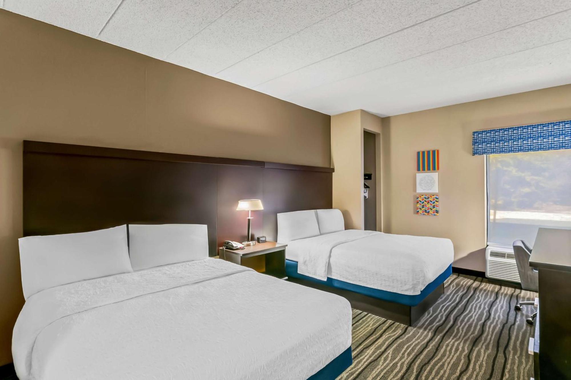 Queen Room with Two Queen Beds (4 Adults),1662985022:JPEG
