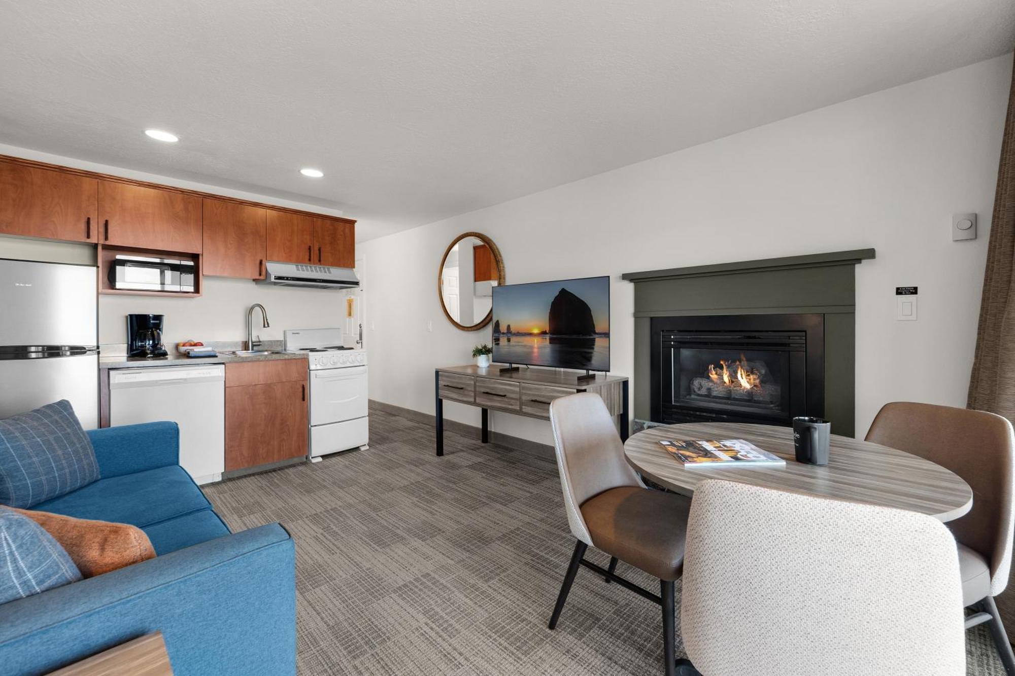 One-Bedroom Suite,1672579439:JPEG