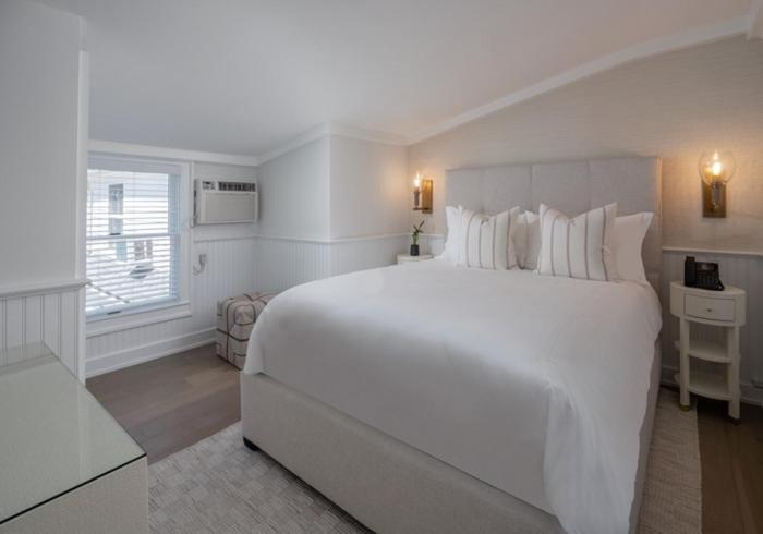 Queen Suite