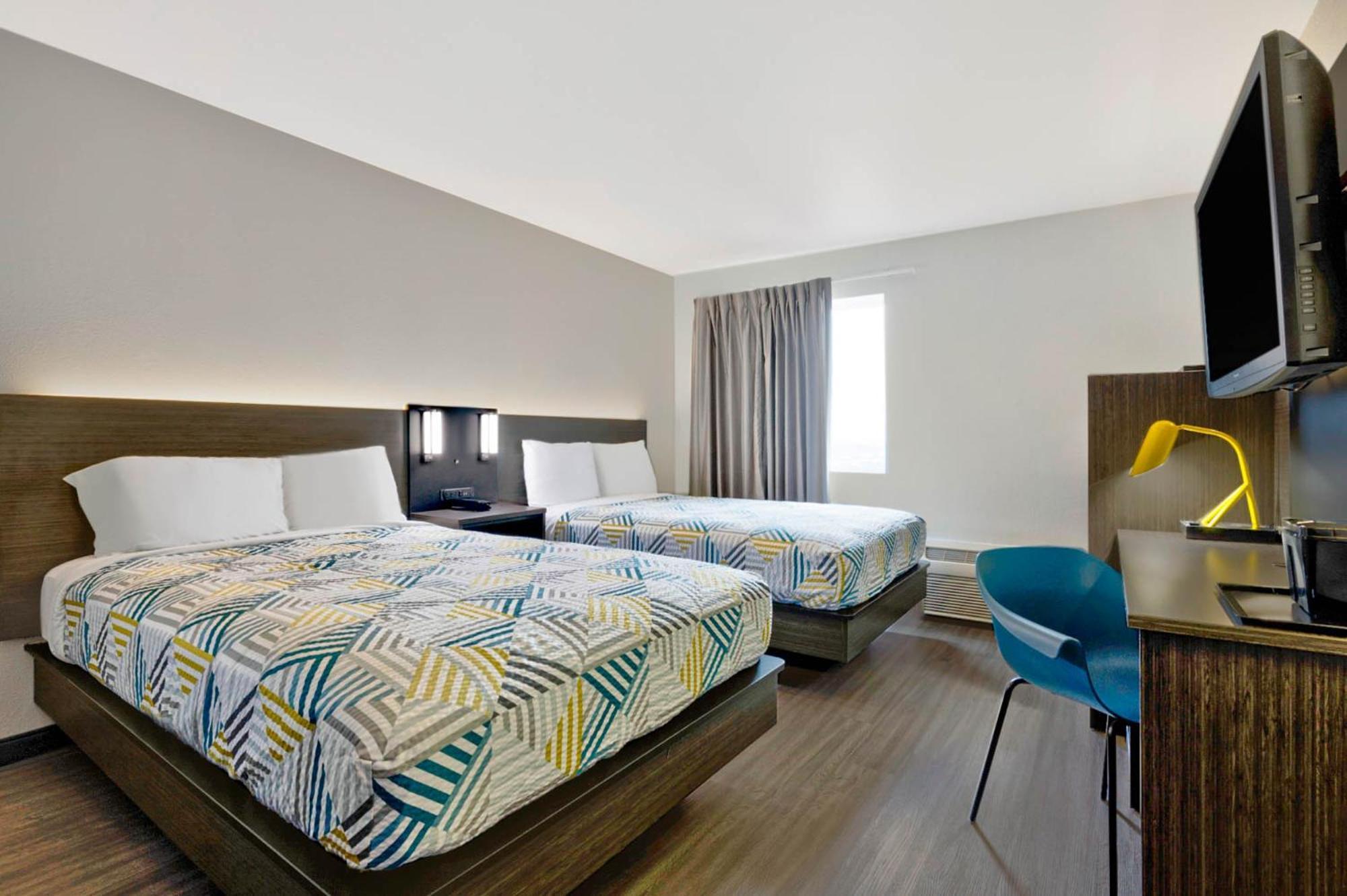 Deluxe Quadruple Room - Non-Smoking