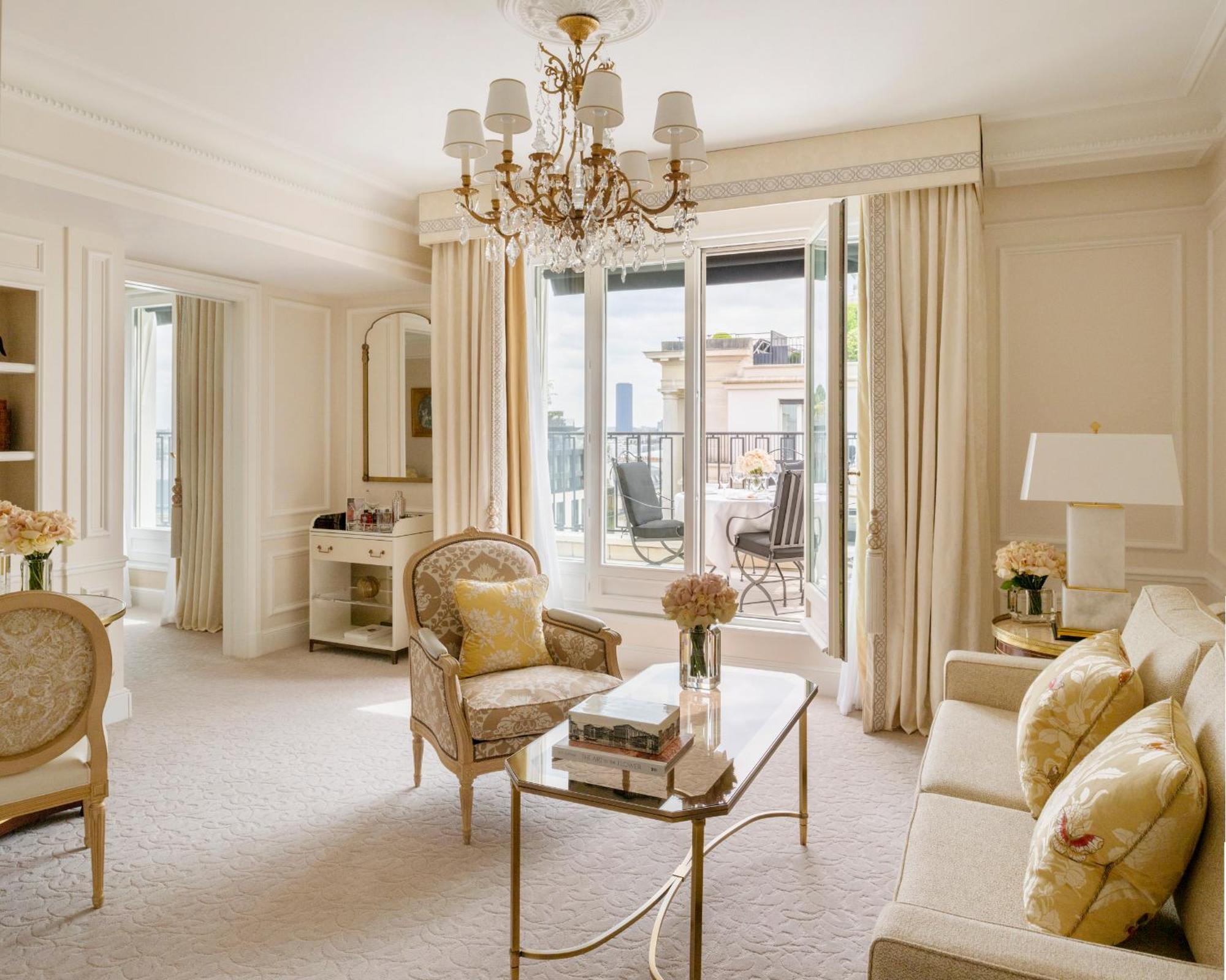 Deluxe King Suite