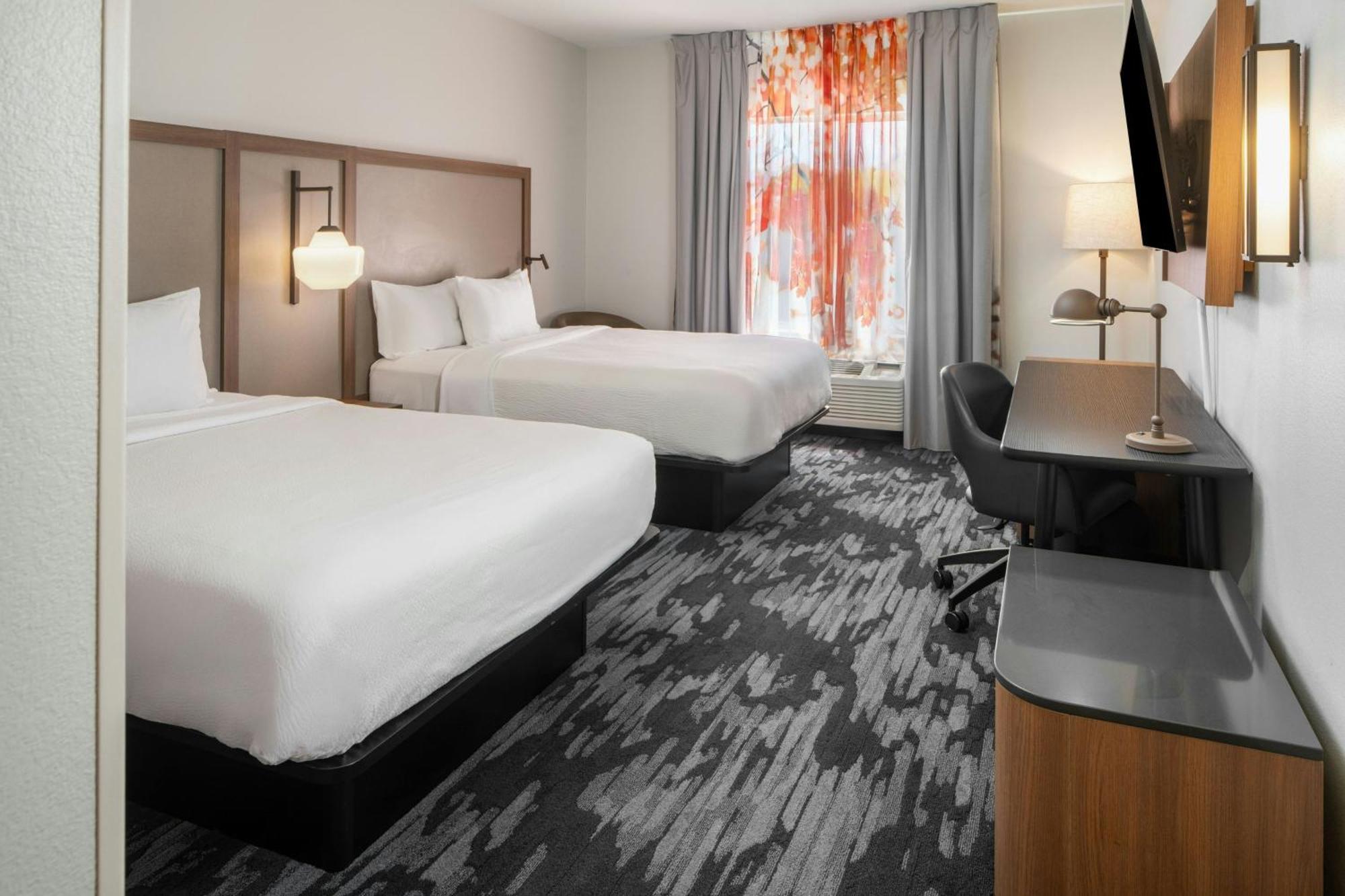 Queen Room with Two Queen Beds and Bathtub - Mobility Access,1706808470:JPEG