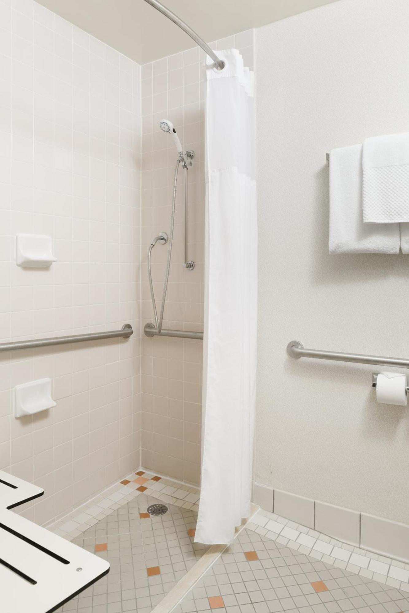 Suite with Two Double Beds - Disability Accessible,1722911313:JPEG