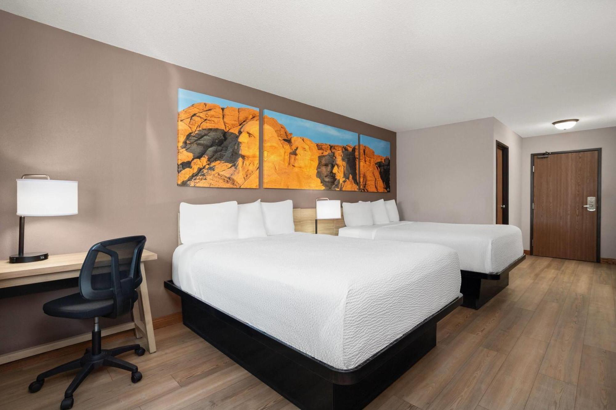 Queen Room with Two Queen Beds - Non-Smoking