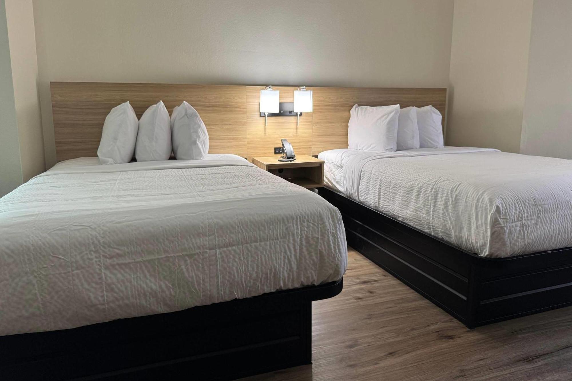 Double Room with Two Double Beds - Non-Smoking