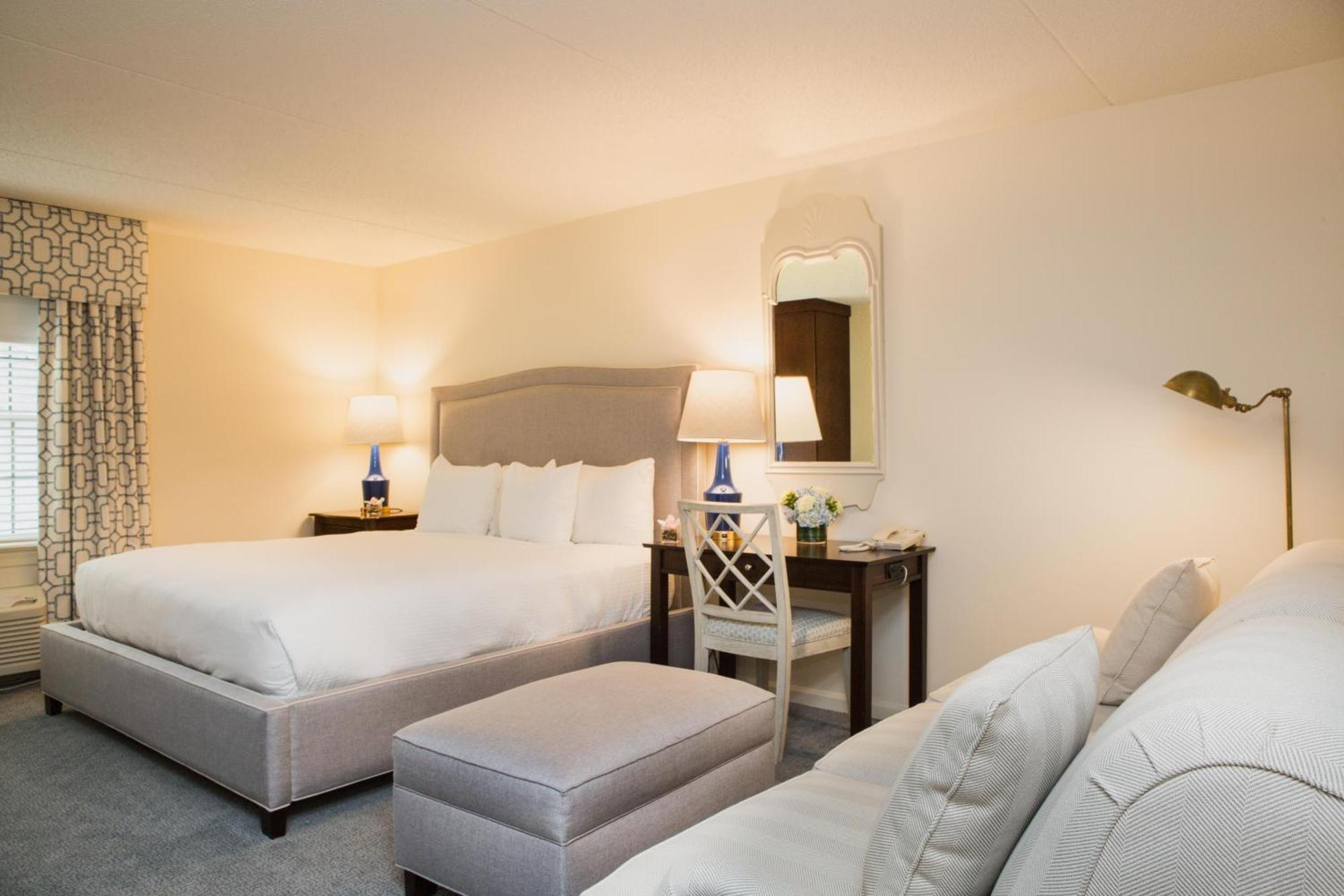 Deluxe King Room with Sofa Bed