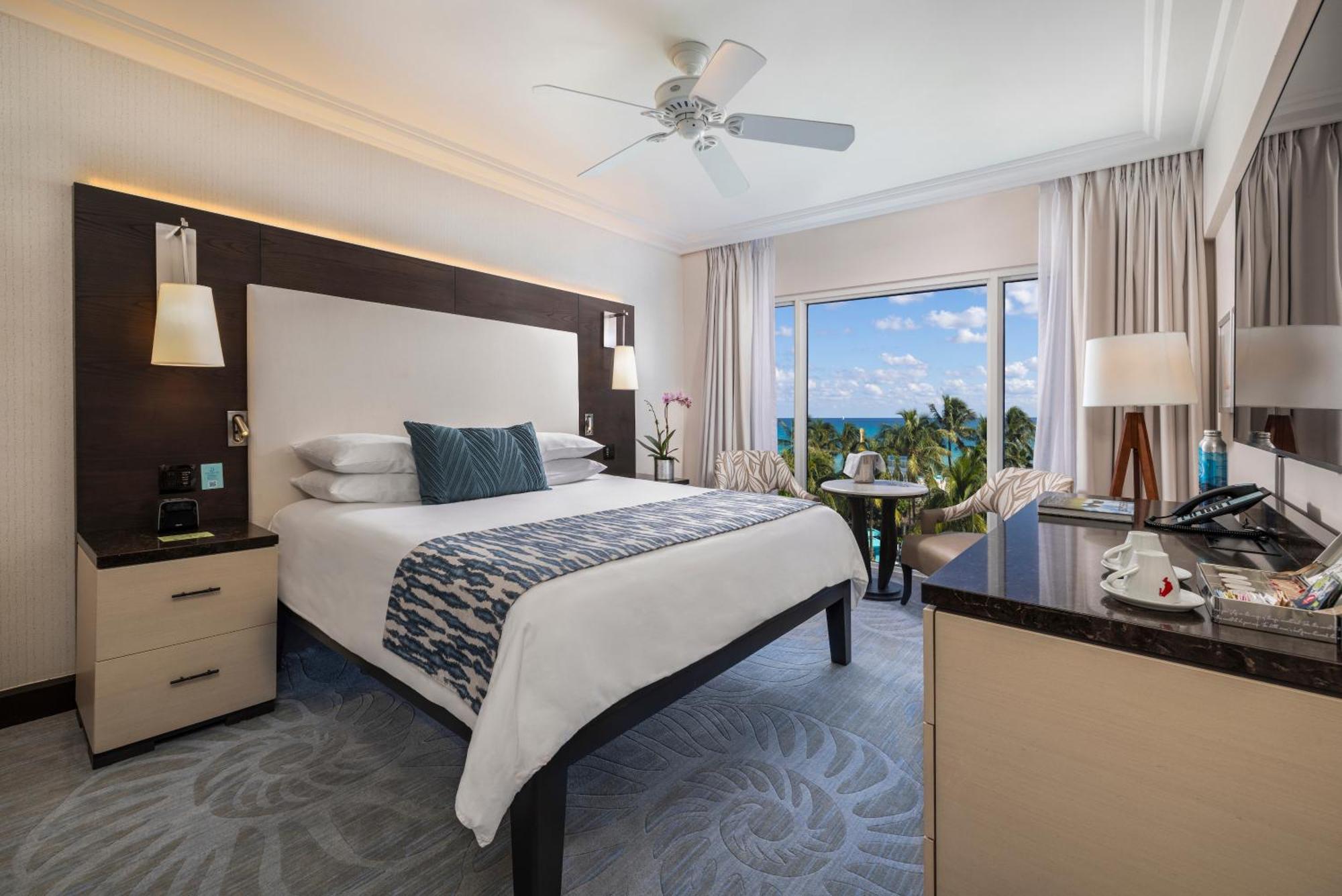 1 King Bed Ocean View,1742594063:JPEG