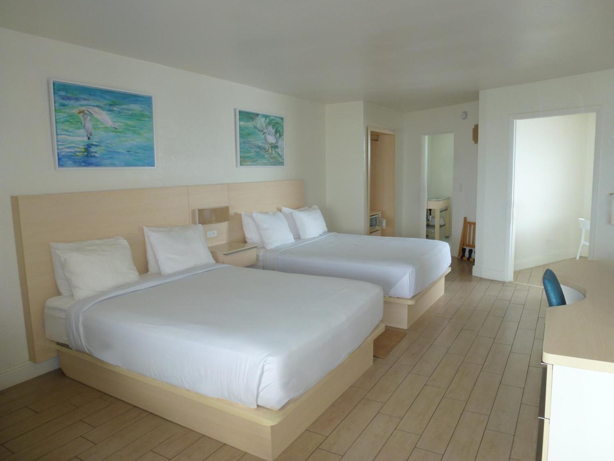 Deluxe Double Room Two Double Beds Ocean View,1756564118:JPEG