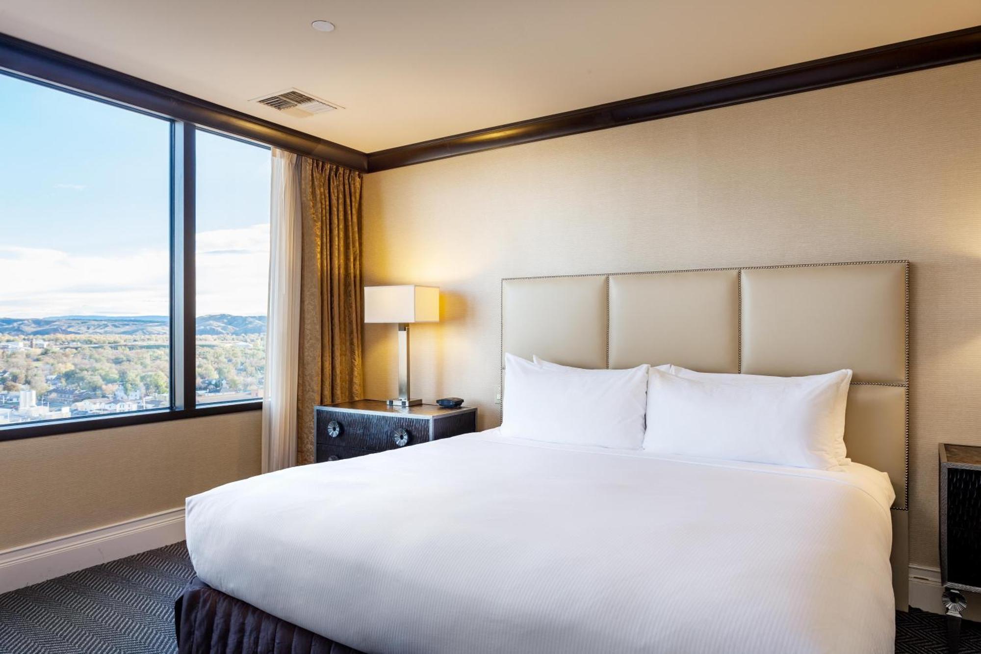 Two-Room King Suite,1756522248:JPEG