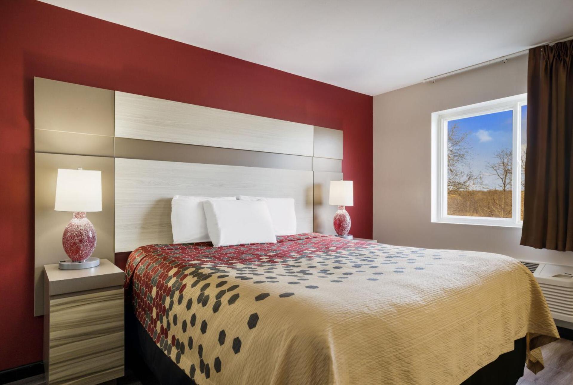 King Room - Accessible/Non-Smoking