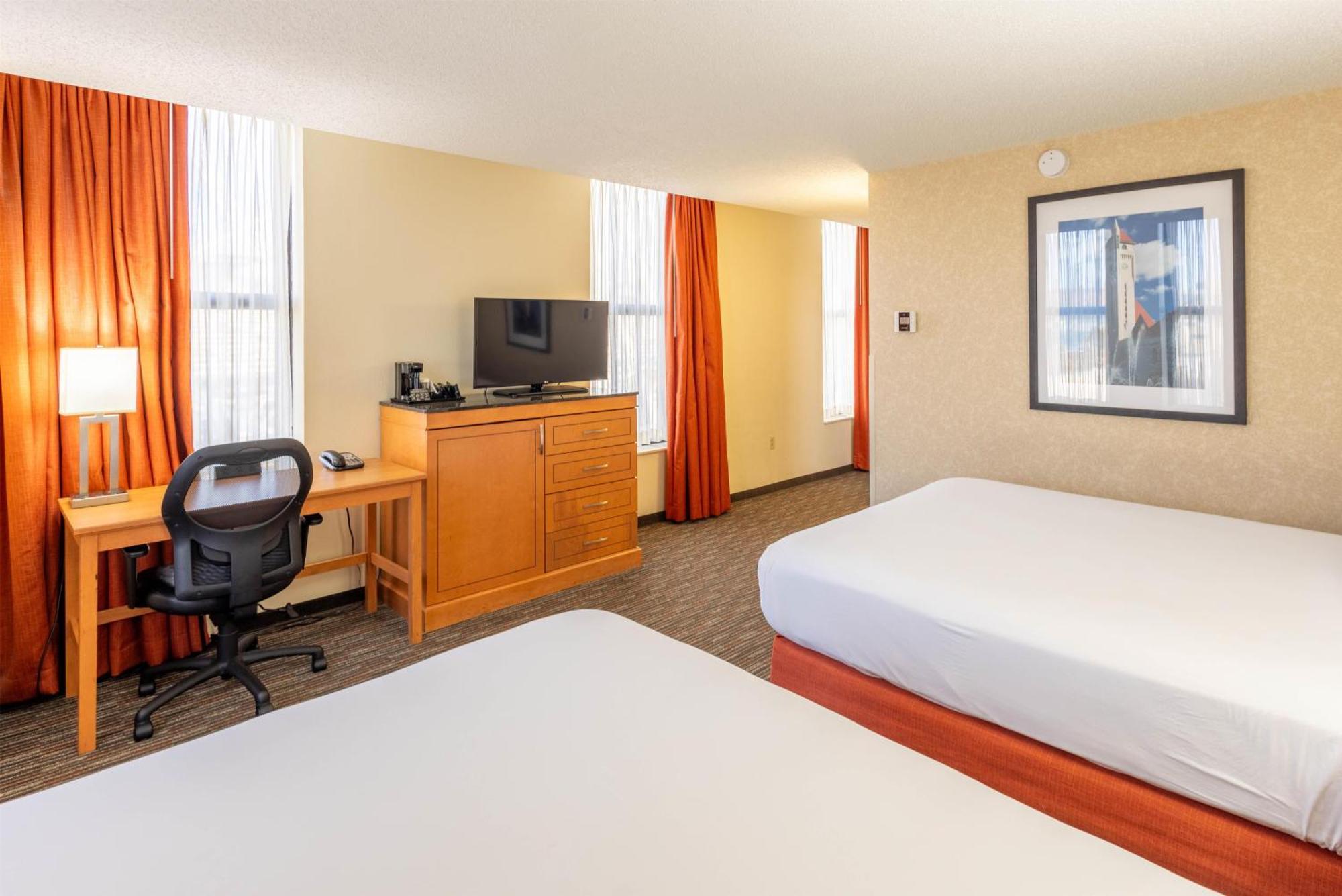 Deluxe Queen Room with Two Queen Beds - View, Upper Floor