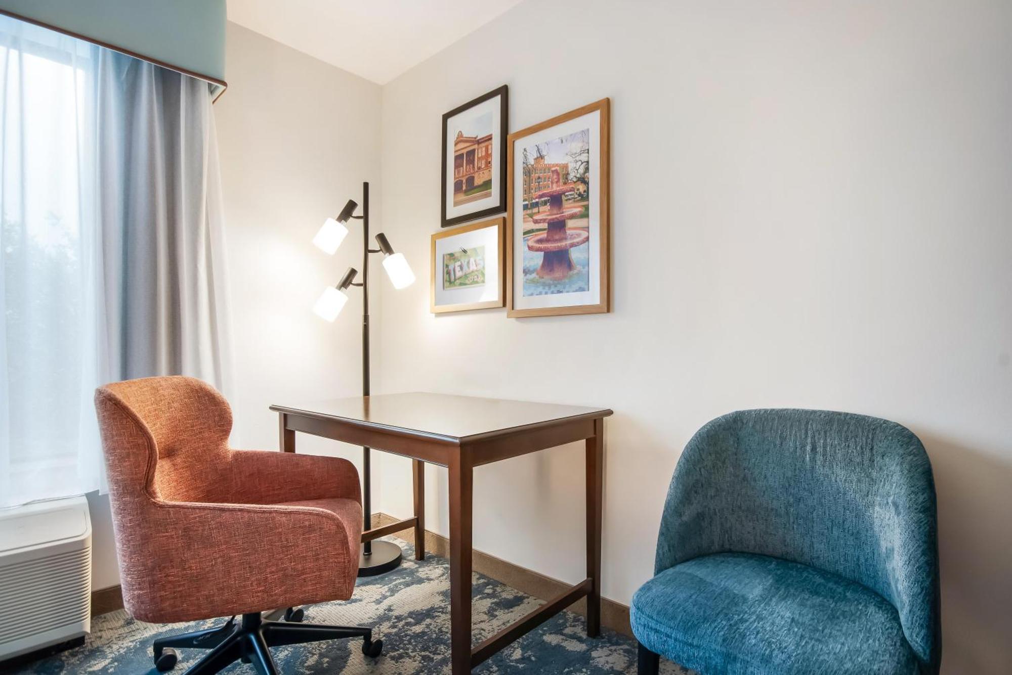 Queen Room with Two Queen Beds - Hearing Access/Non-Smoking
