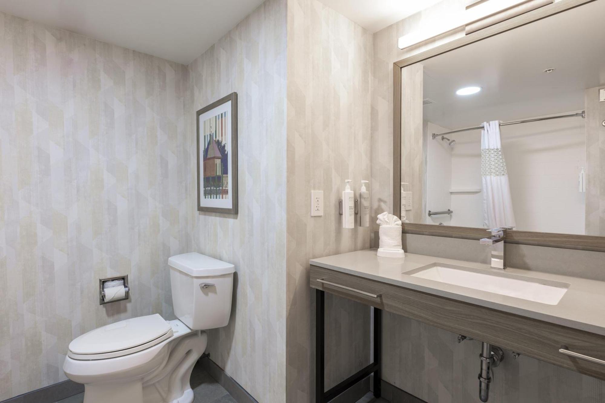 Queen Room with Two Queen Beds - Mobility Access/Non-Smoking