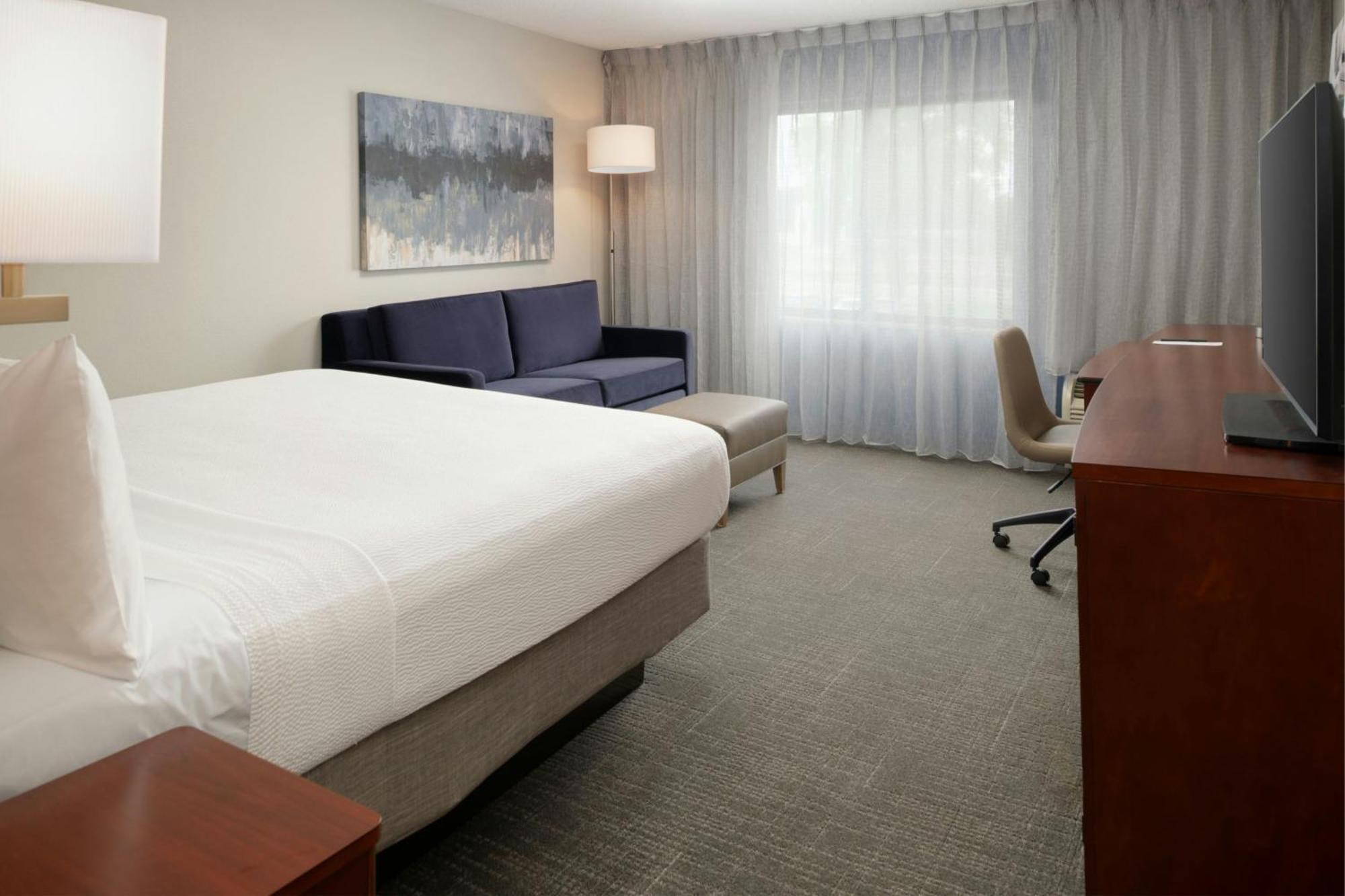King Room with Sofa Bed