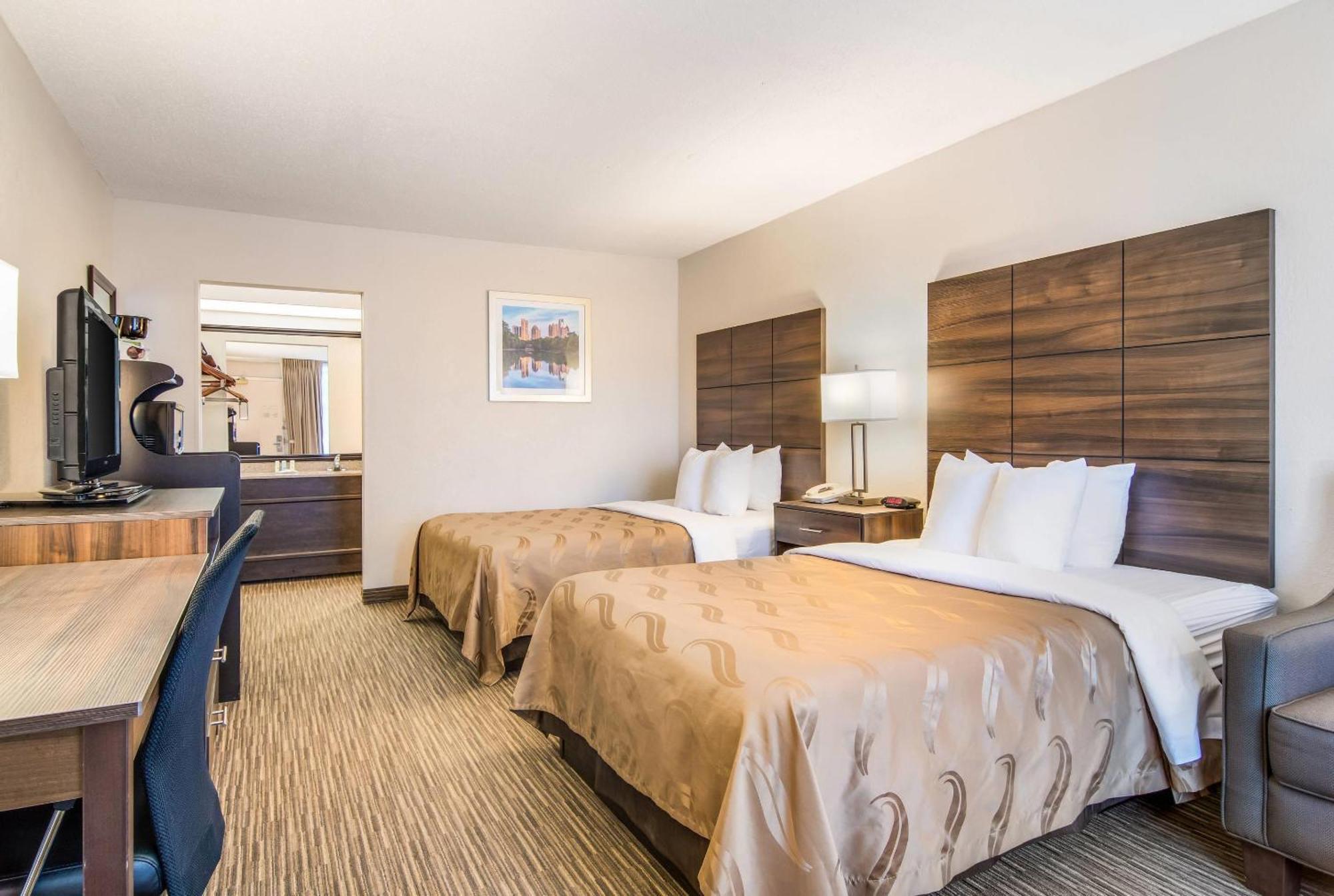 Double Room with Two Double Beds - Smoking