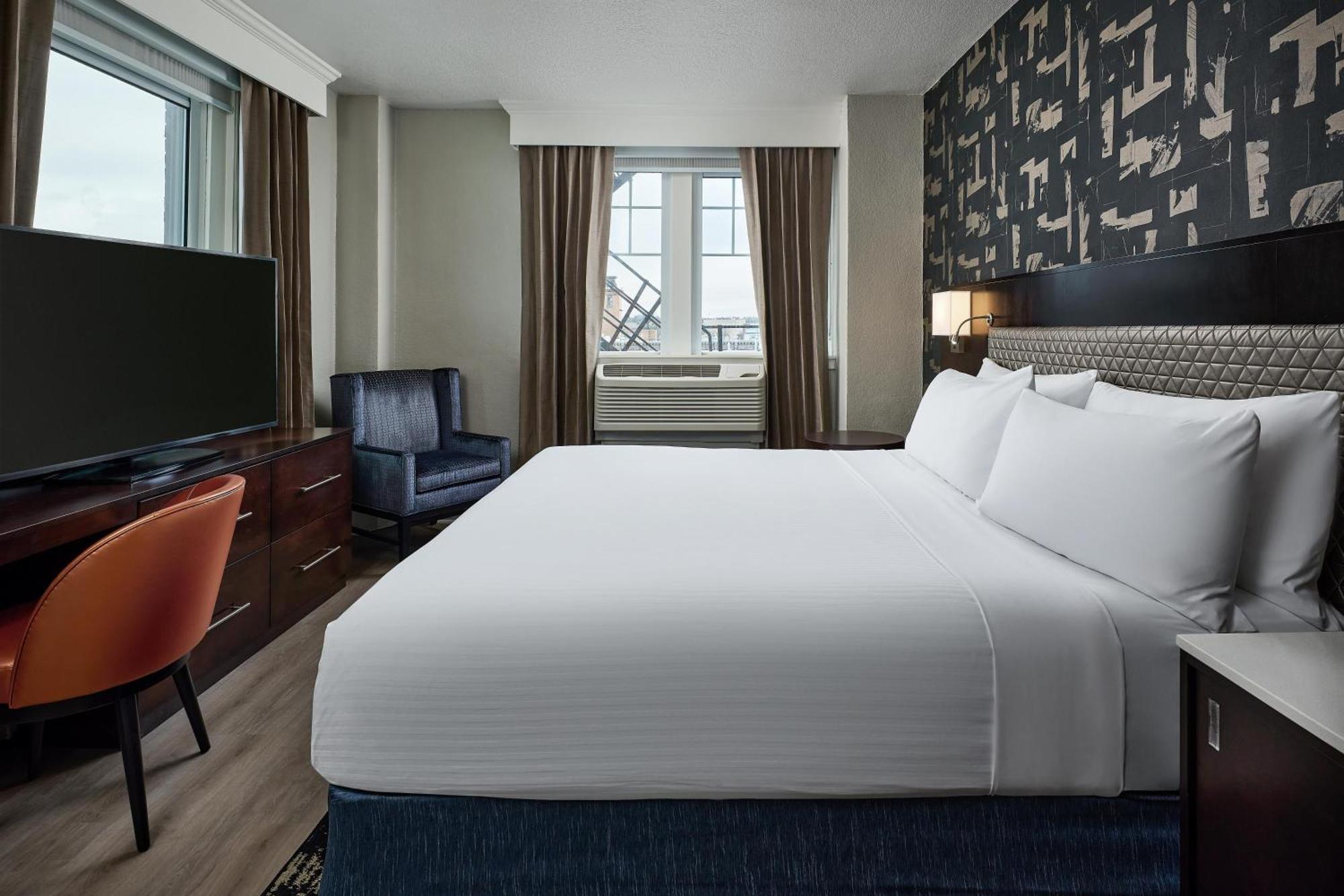 Two-Bedroom King Suite