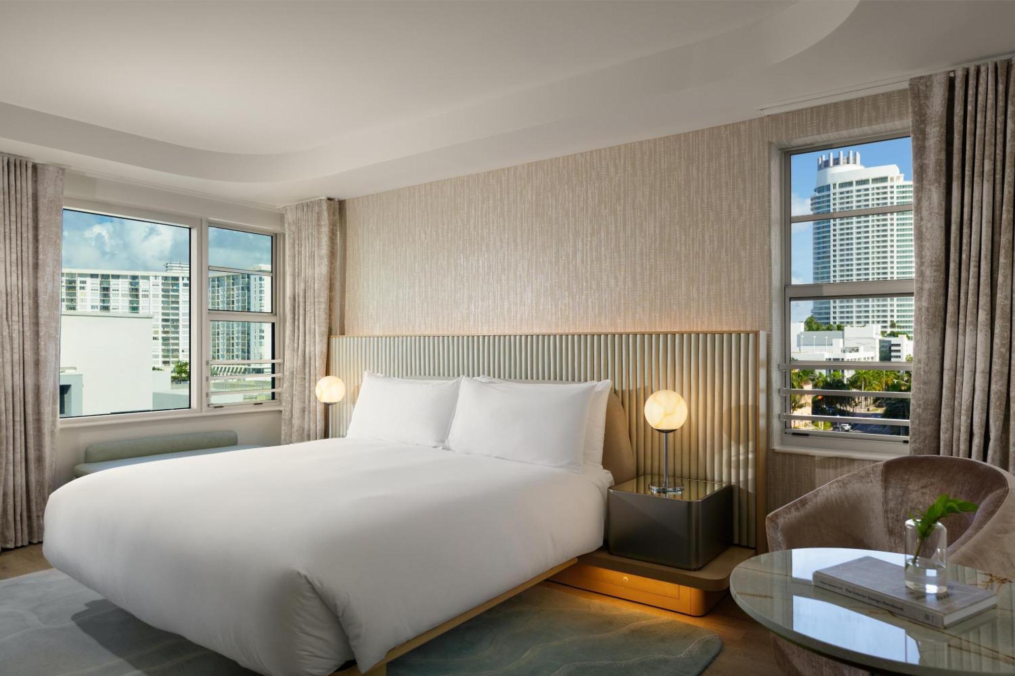 King Room with Accessible Tub - Disability Access