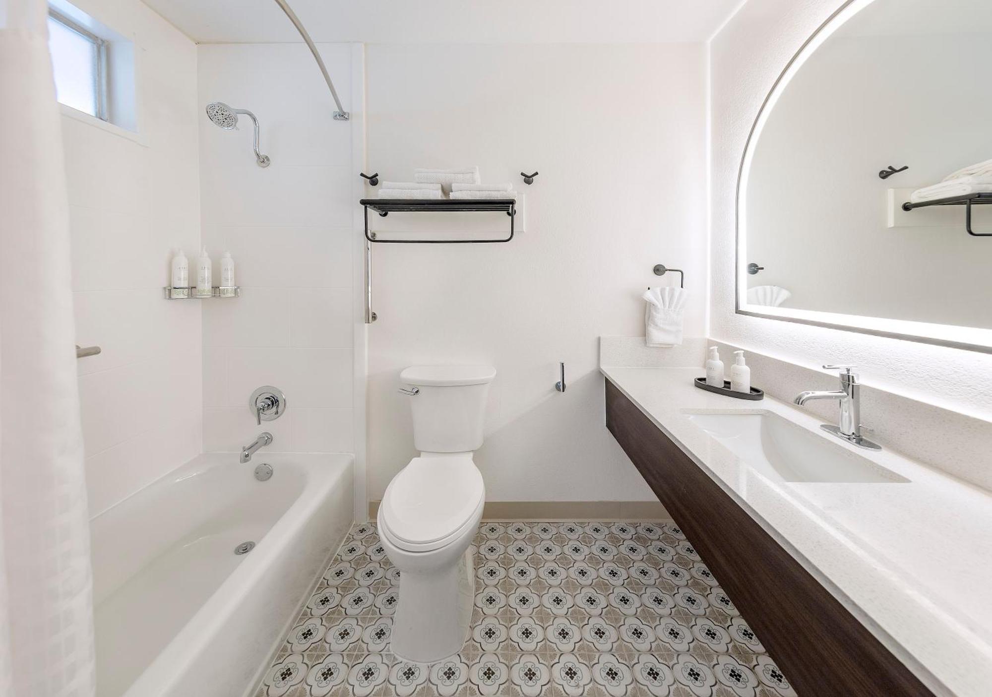 Queen Suite