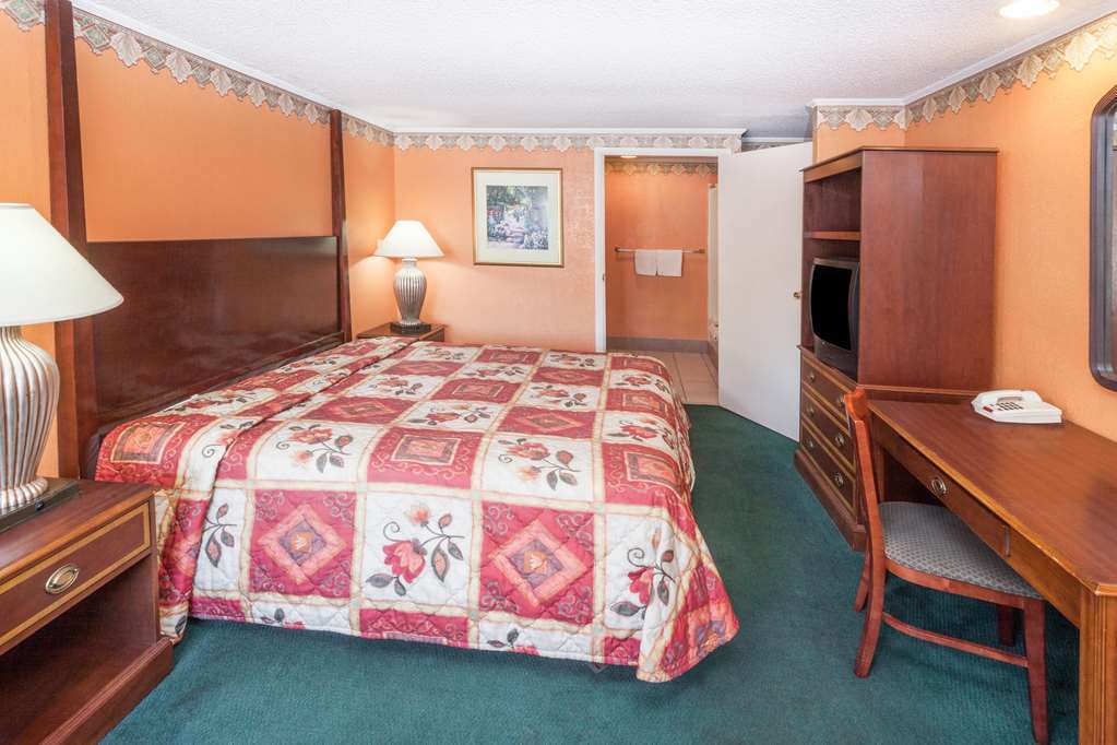 Standard King Room,189573025:JPEG