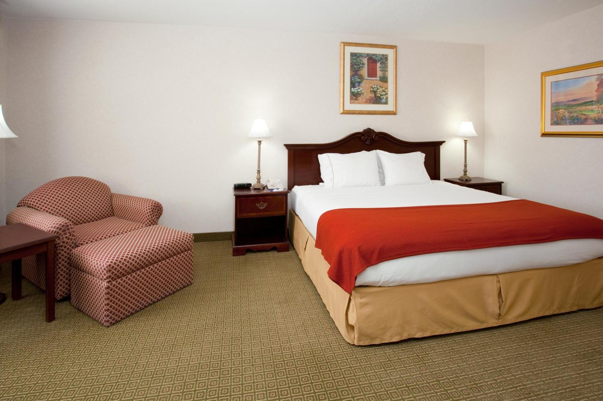 King Room - Non-Smoking