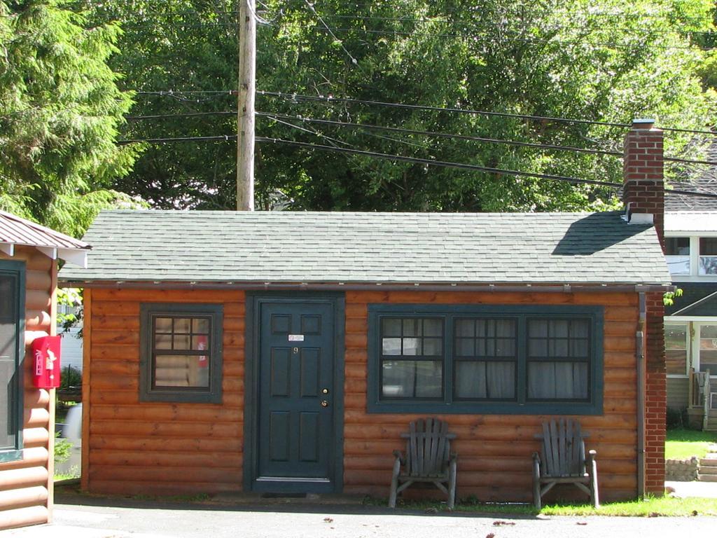Cabin with Queen Bed - Ground Floor