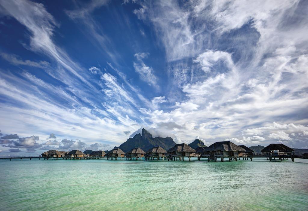 One Bedroom Lagoon View Over Water Bungalow Suite King Bed